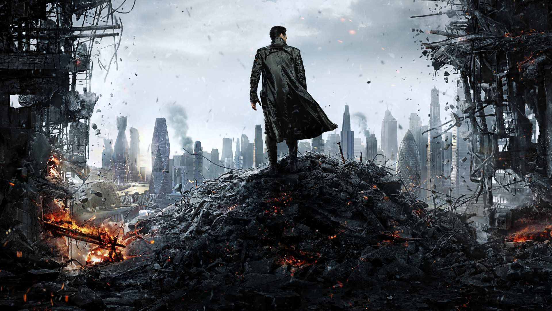 بندیکت کامبربچ در پوستر فیلم Star Trek Into Darkness