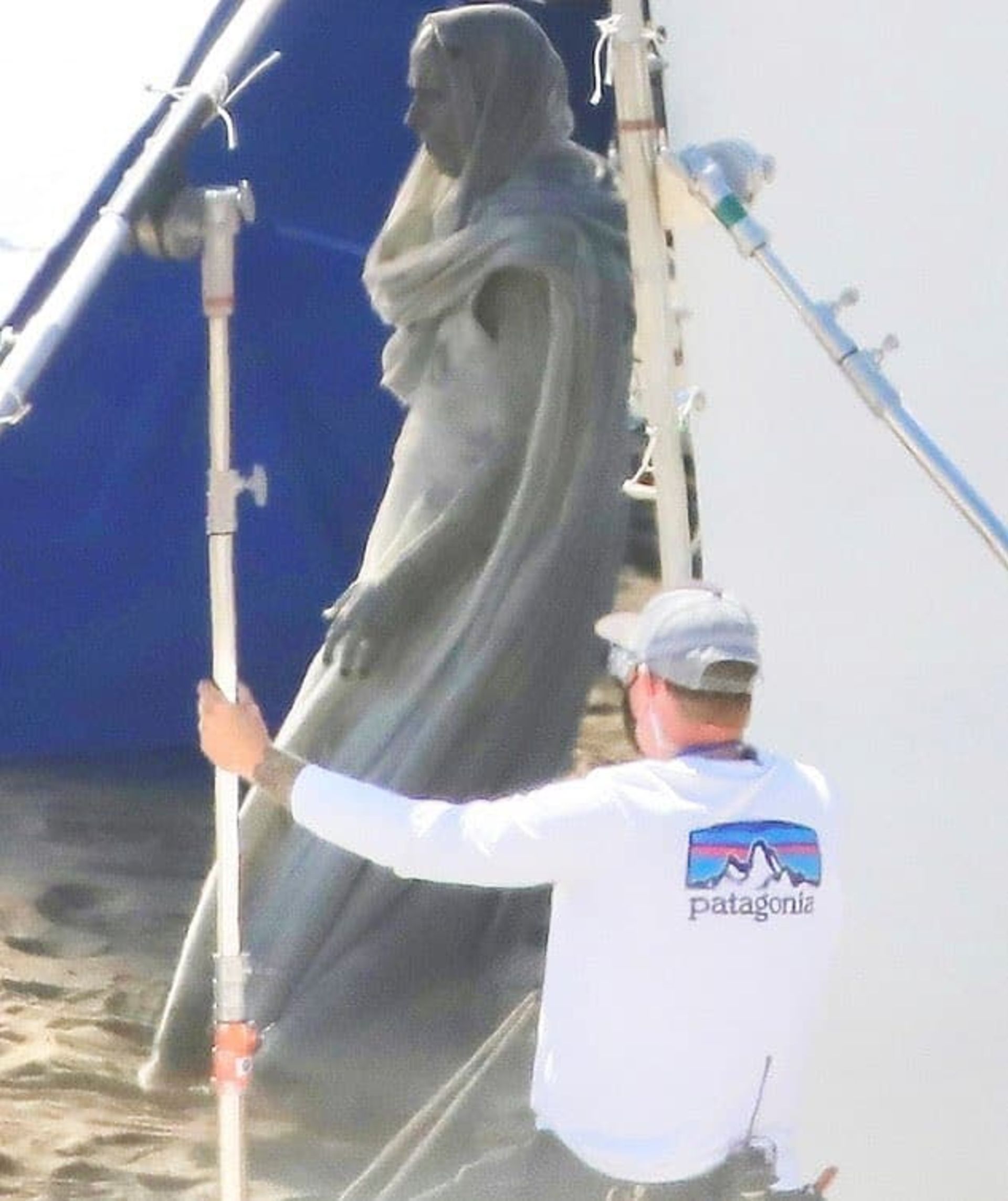 2021-8-first-look-at-christian-bale-as-gorr-the-god-butcher-in-thor-love-and-thunder-01
