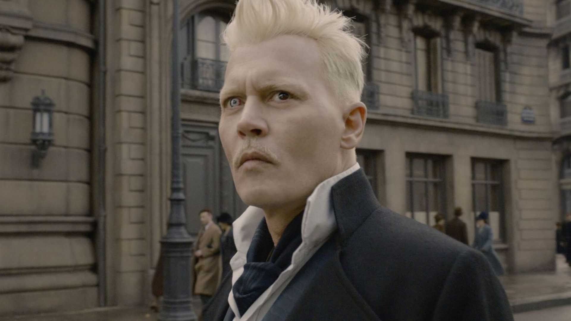 2021-8-johnny-depp-fantastic-beasts-and-where-to-find-them