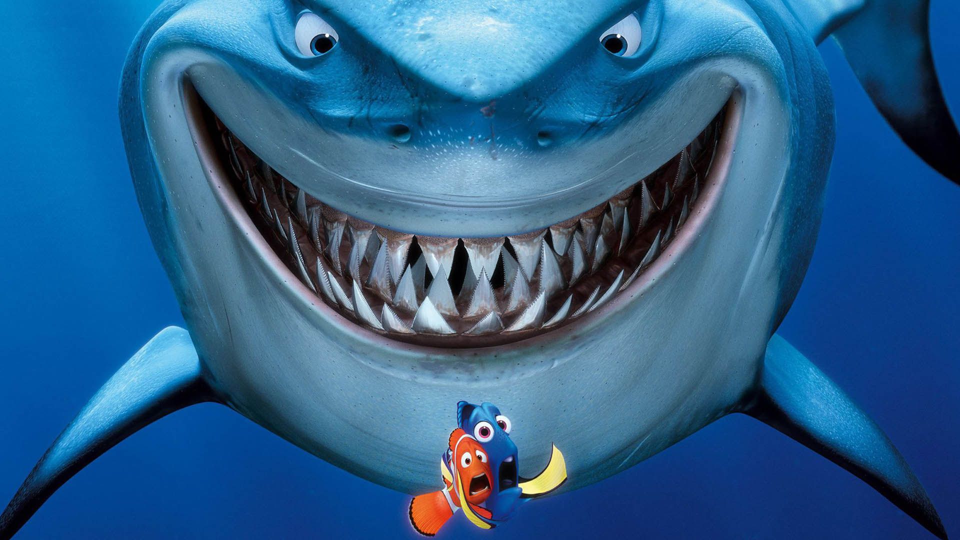 شخصیت‌های دوری و نمو دربرابر یک کوسه در انیمیشن Finding Nemo