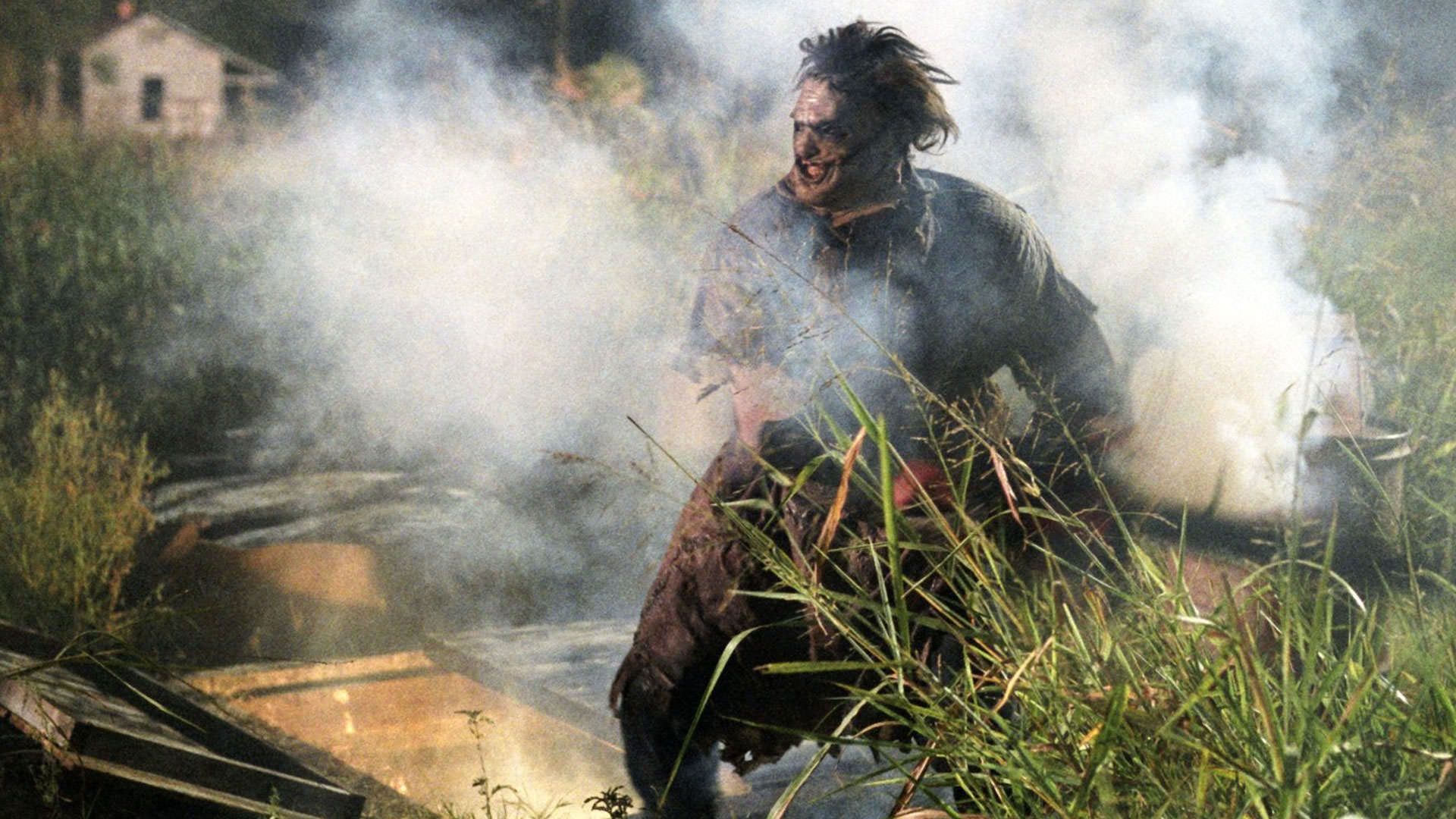 شخصیت شرور Texas Chainsaw Massacre در بوته ها