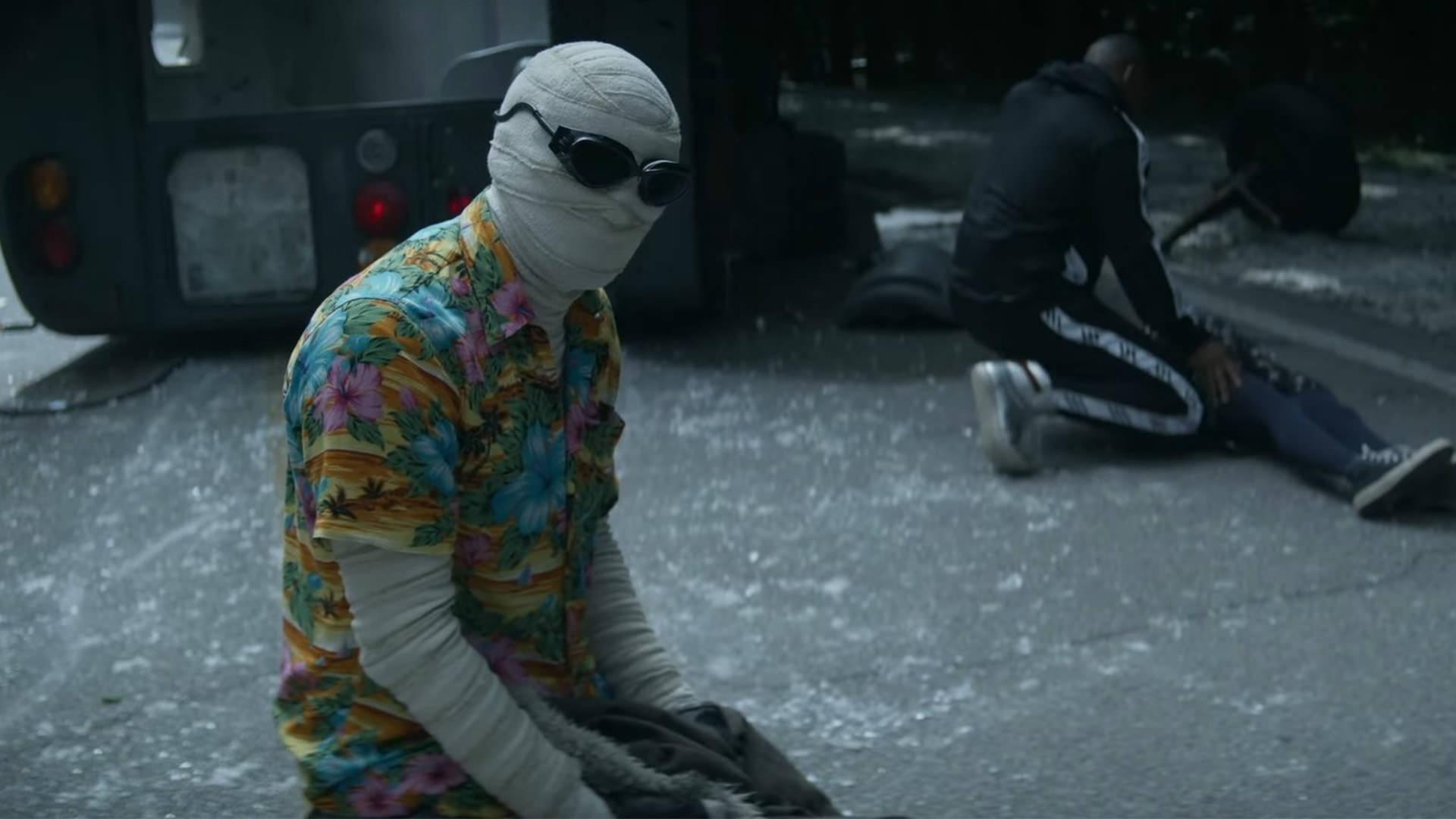 مت بومر در نقش نگاتیو من در فصل سوم سریال Doom Patrol