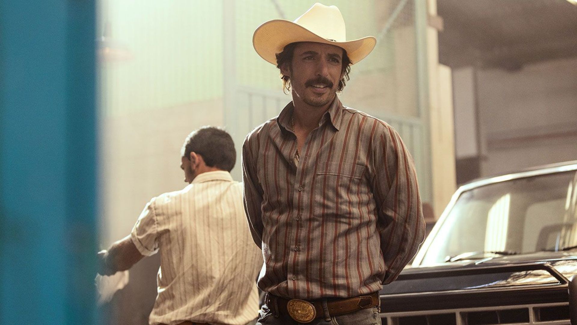 2021-9-narcos-mexico-season-3-still-7-publicity-h-2021
