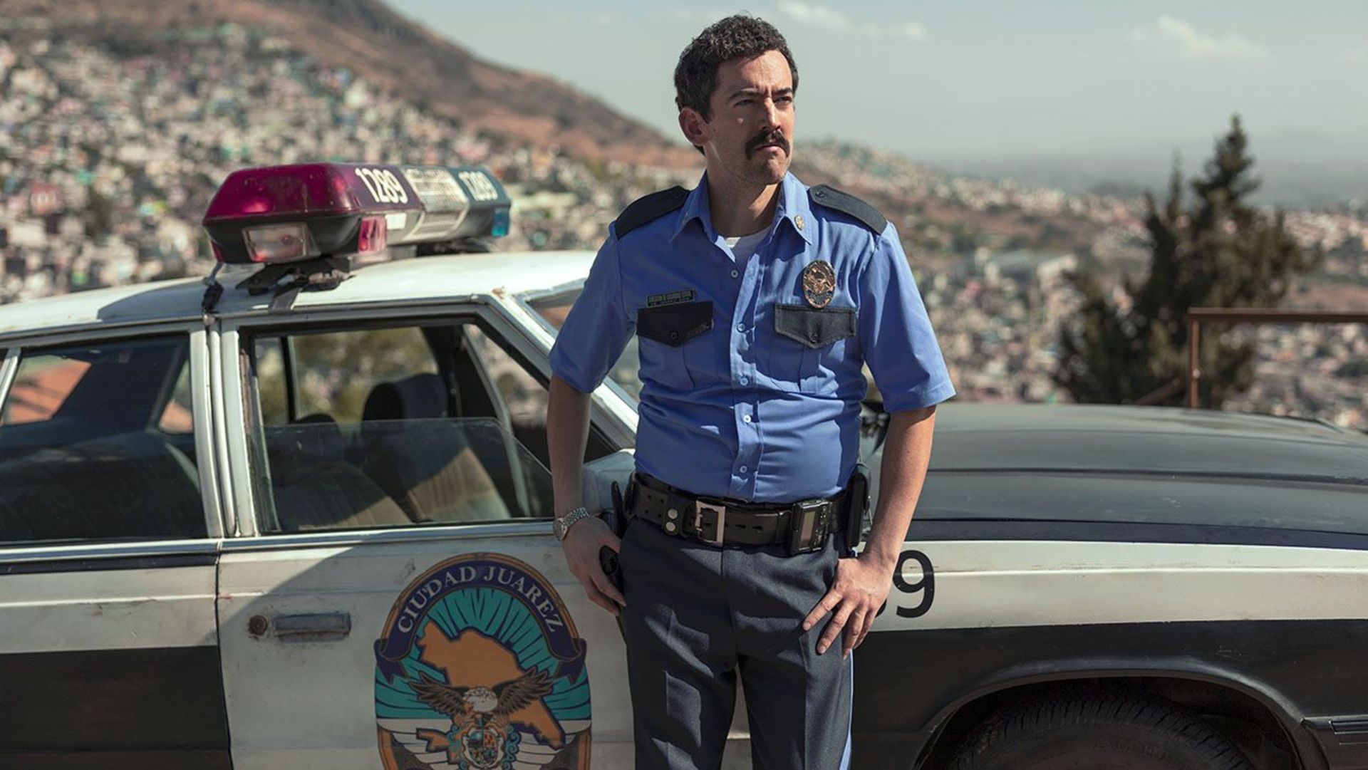 2021-9-narcos-mexico-season-3-still-9-publicity-h-2021