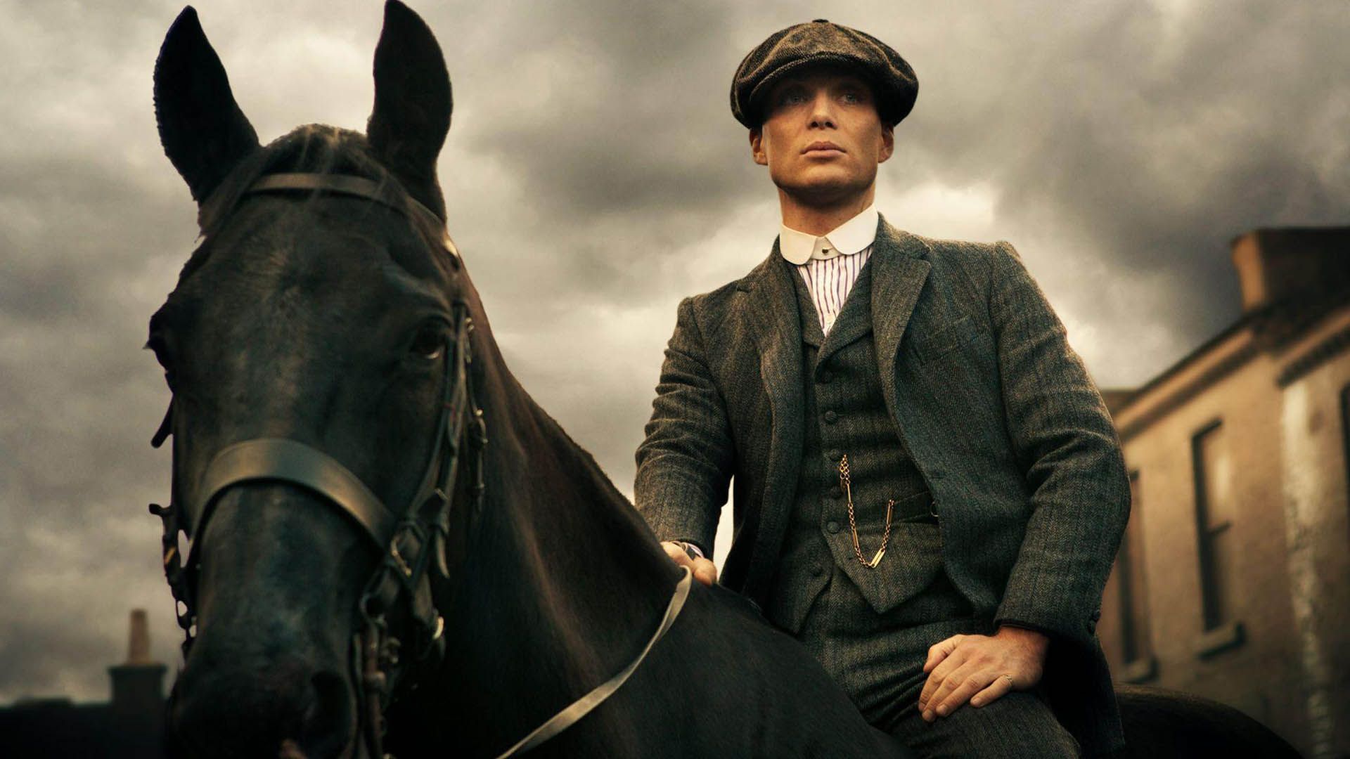 شخصیت توماس شلبی سوار بر اسب در سریال Peaky Blinders