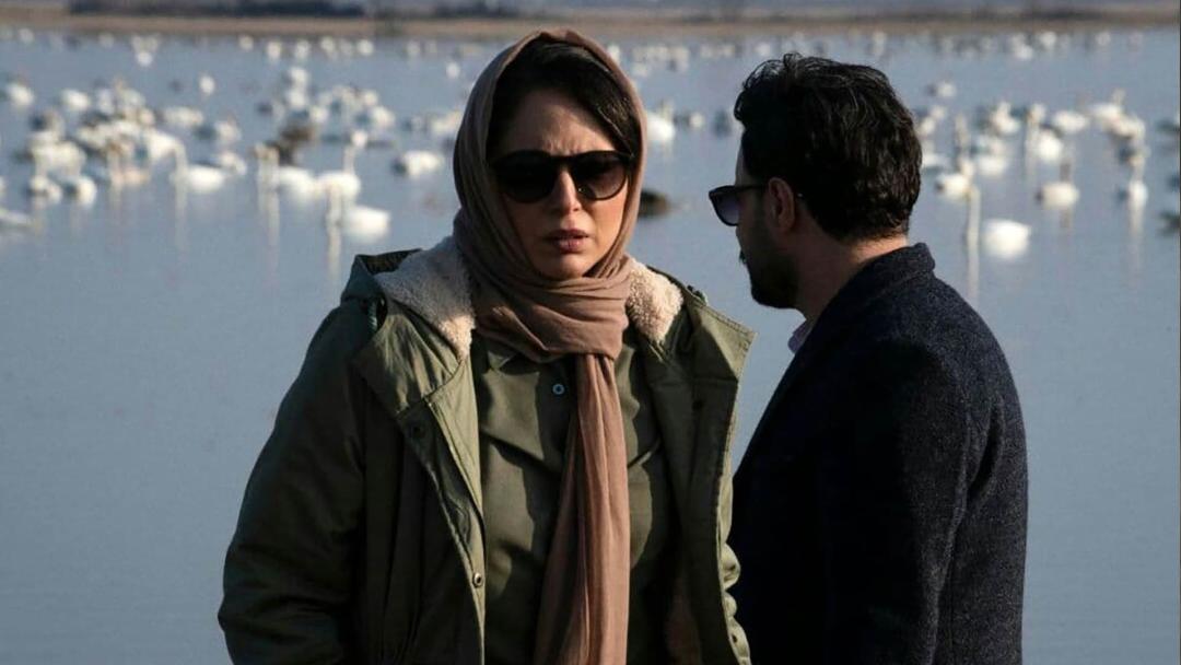 مالک و سمیرا درباره زمین‌های شمال با هم صحبت می‌کنند