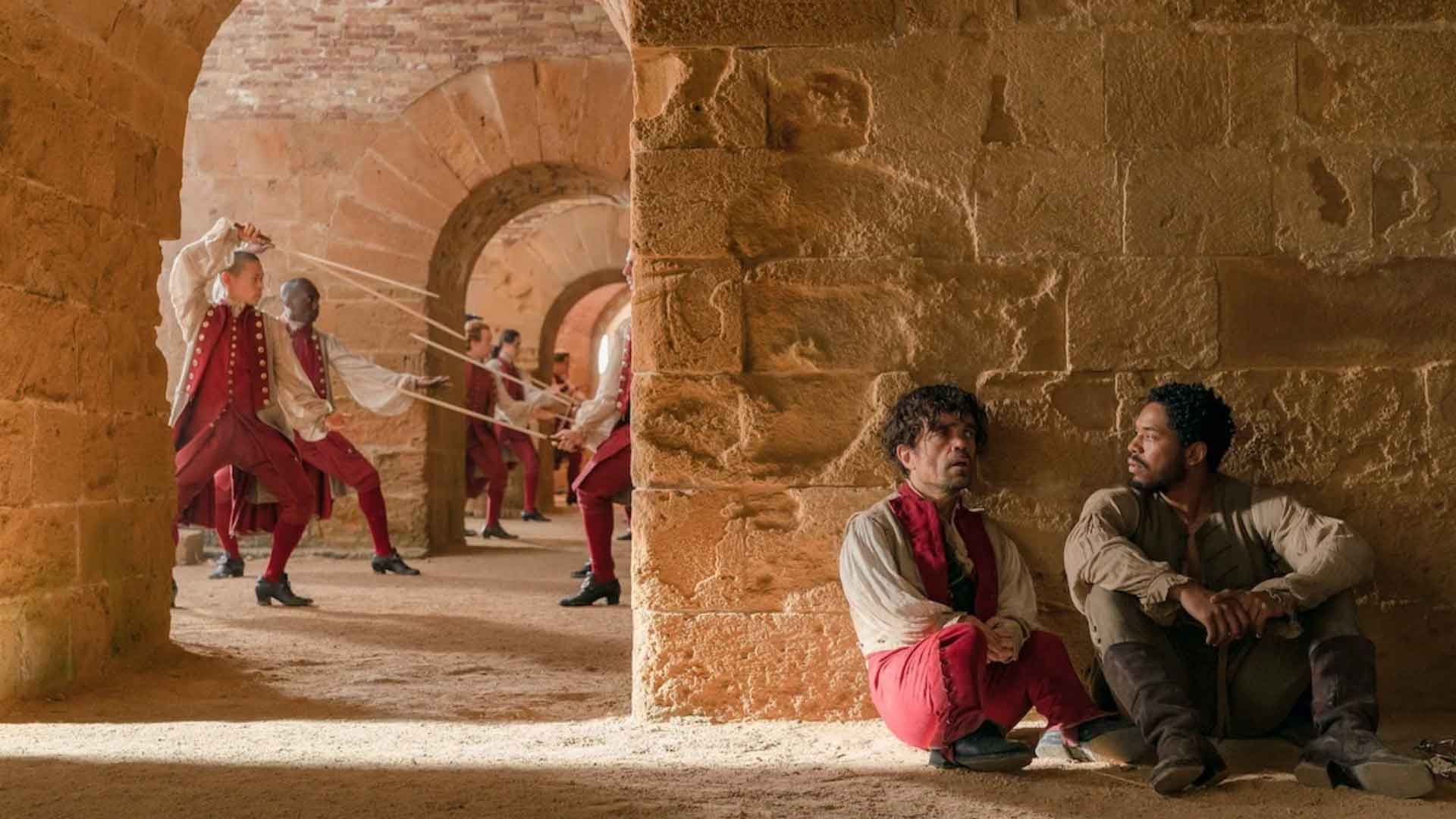 کریستین و سیرانو در حال صحبت کردن در فیلم سیرانو