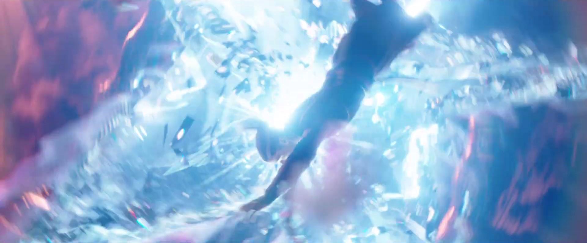 دیفندر استرنج در حال چرخش به دور خود در تریلر  فیلم Doctor Strange in the Multiverse of Madness