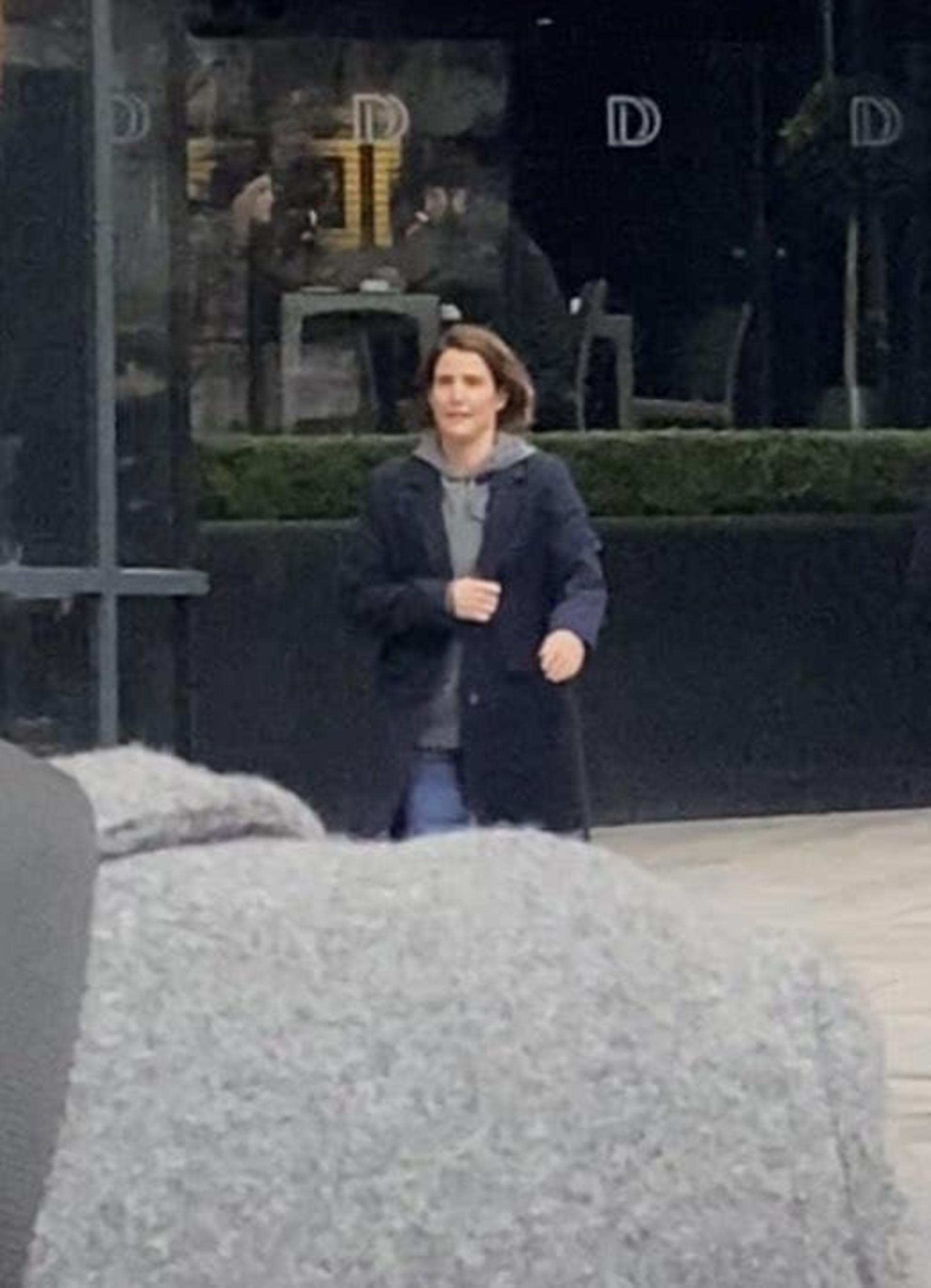 2022-1-secret-invasion-set-photos-reveal-first-look-cobie-smulders-04
