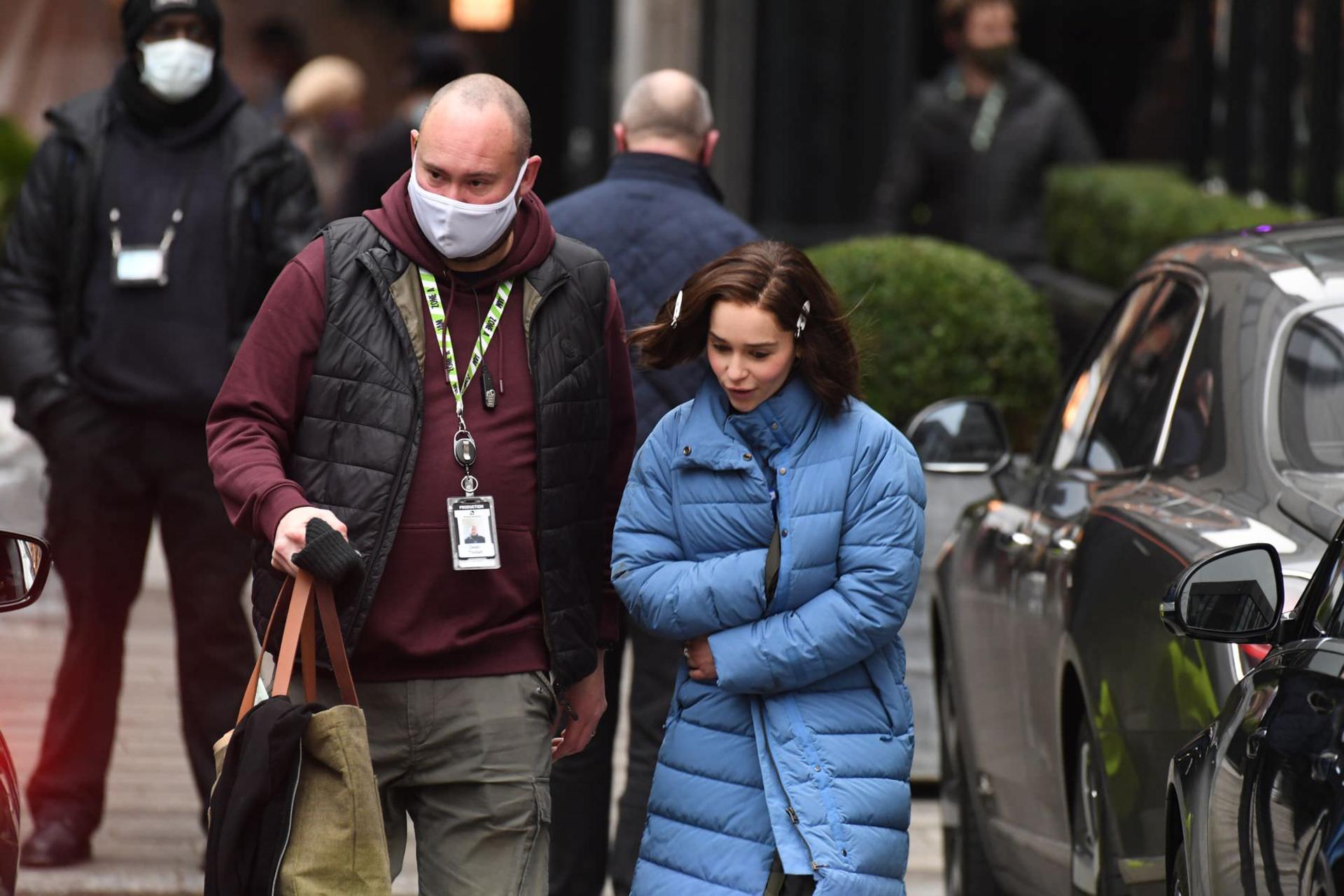 2022-1-secret-invasion-set-photos-reveal-first-look-emilia-clarkes-09