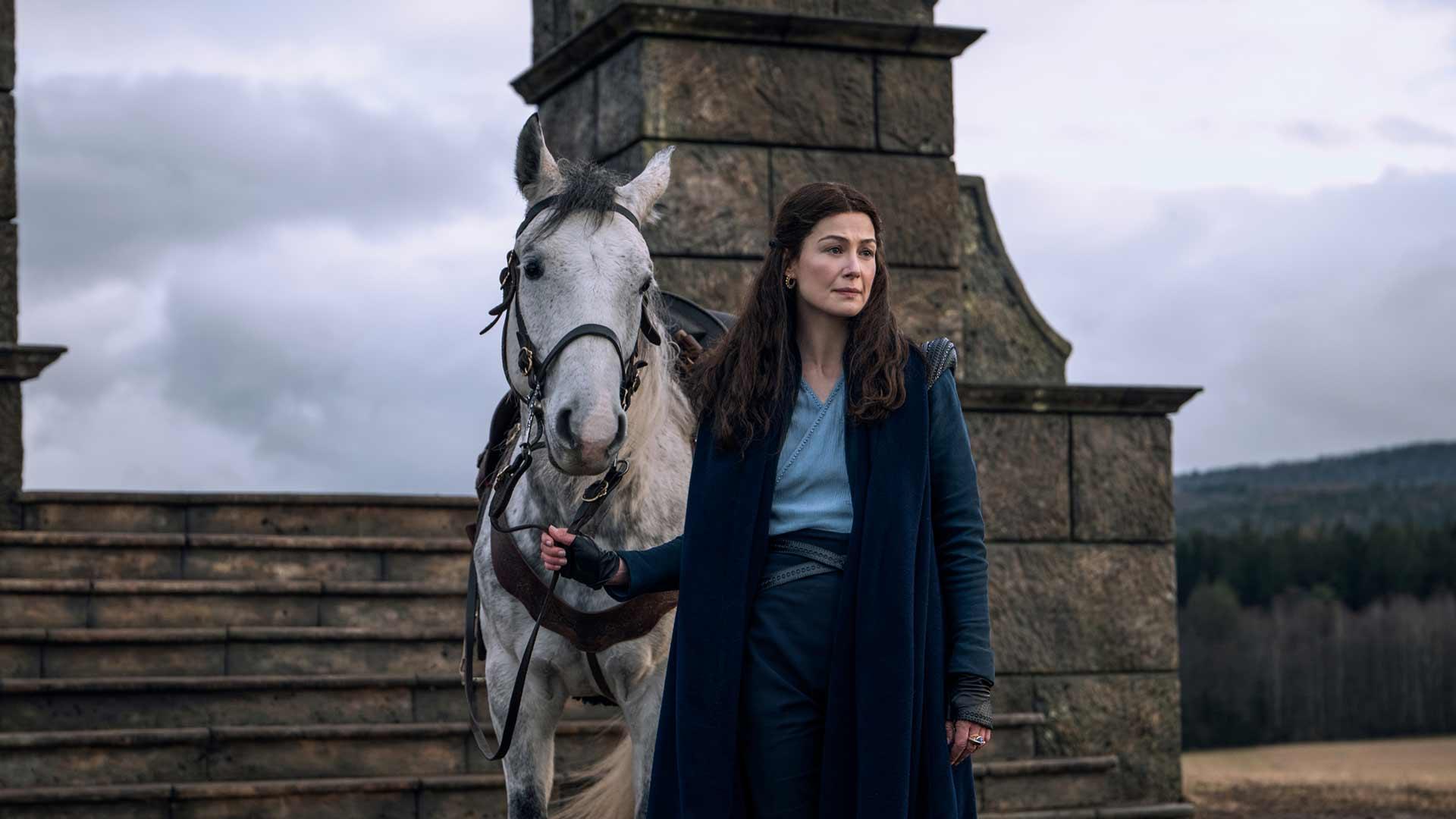 رزمند پایک در فصل اول سریال The Wheel of Time