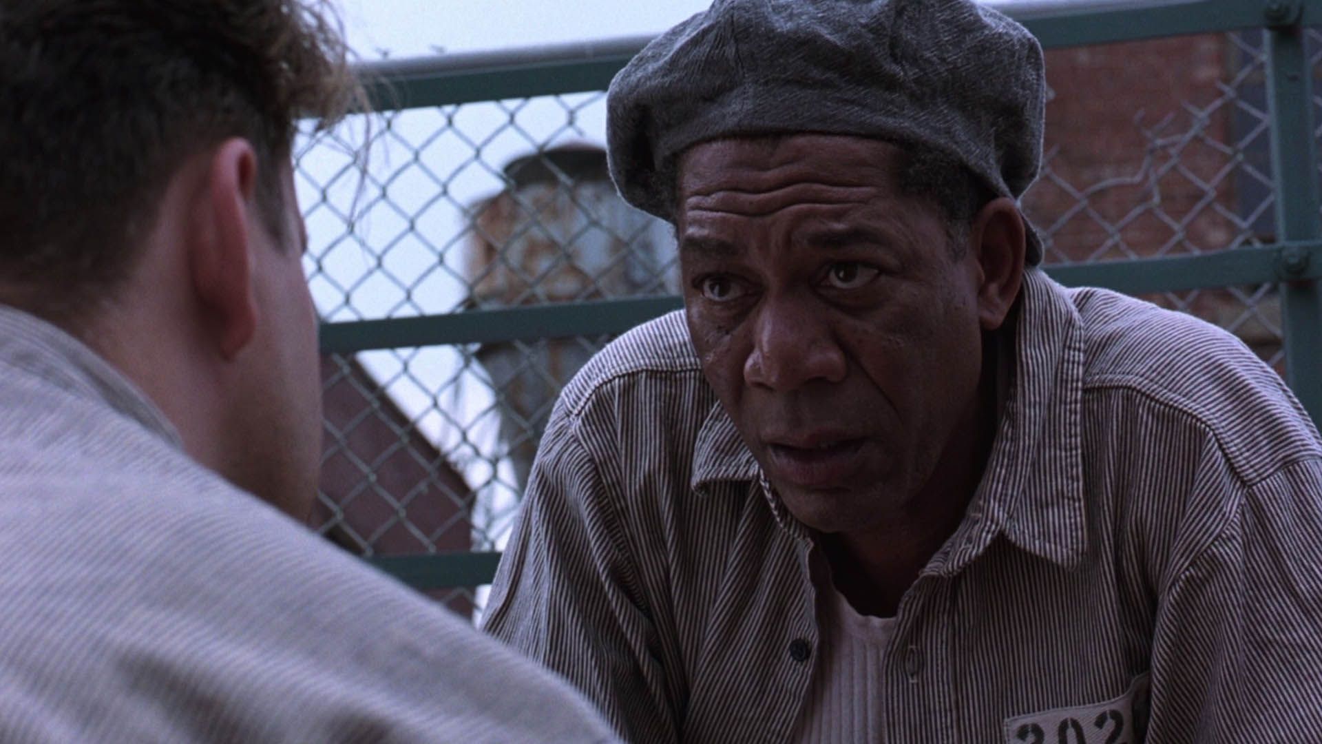 مورگان فریمن در نقش رد در فیلم The Shawshank Redemption