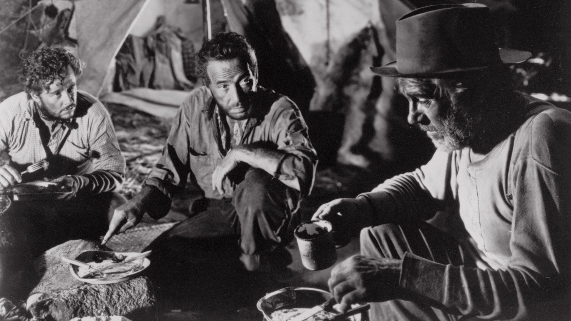 همفری بوگارت در معدن طلا در فیلم The Treasure of the Sierra Madre