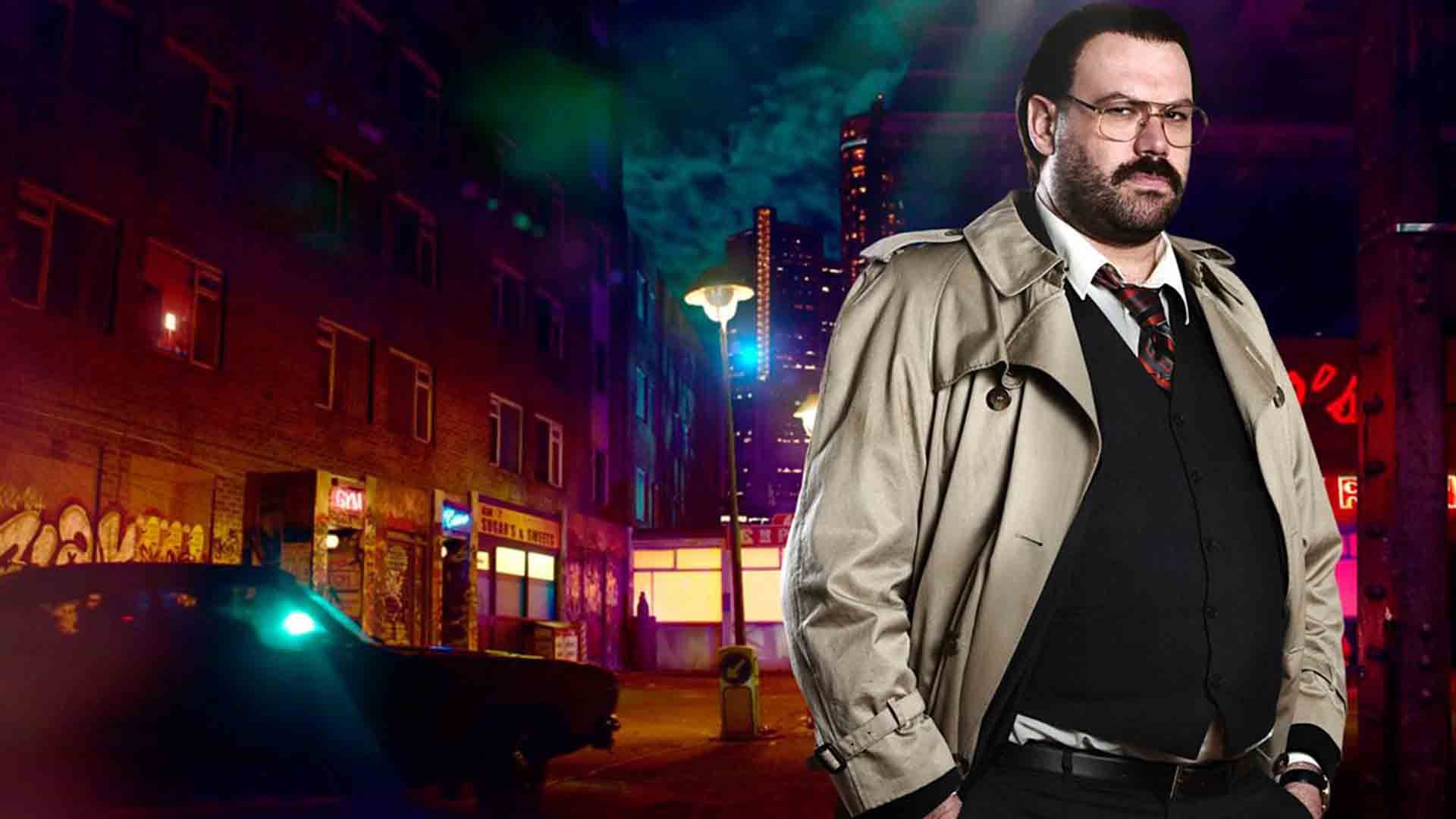 تام دیویس به همراه بارانی در پوستر سریال Murder in Successville