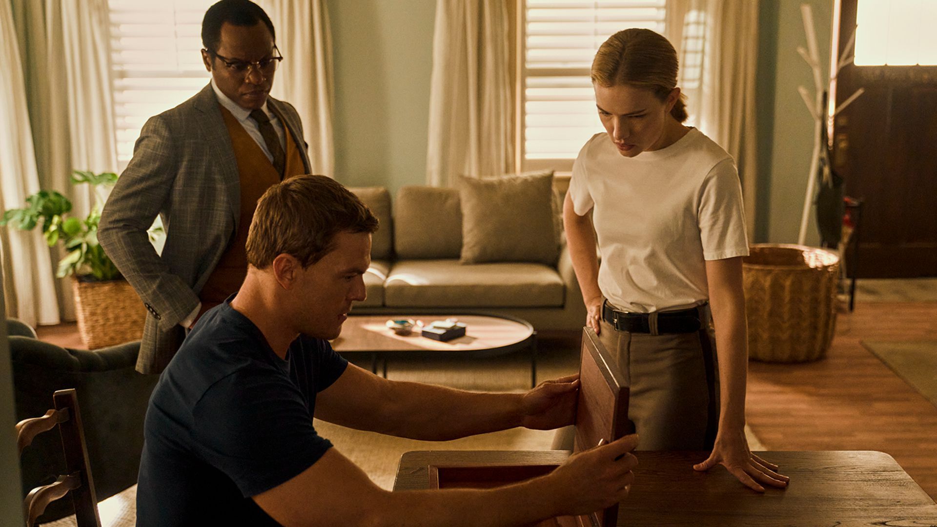 جک ریچر، فینلی و راسکو در فصل اول سریال Reacher
