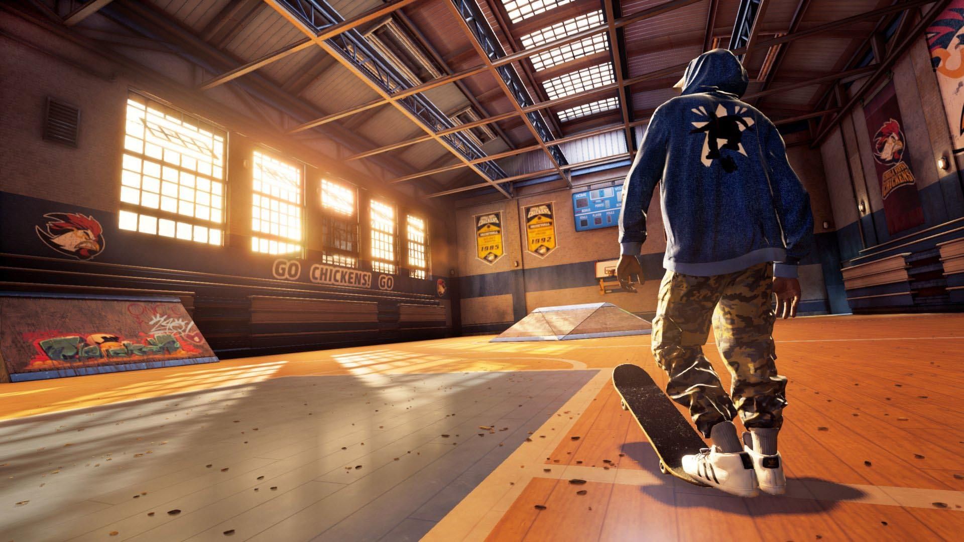 یکی از شخصیت‌های بازی Tony Hawk's Pro Skater در سالن ورزشی