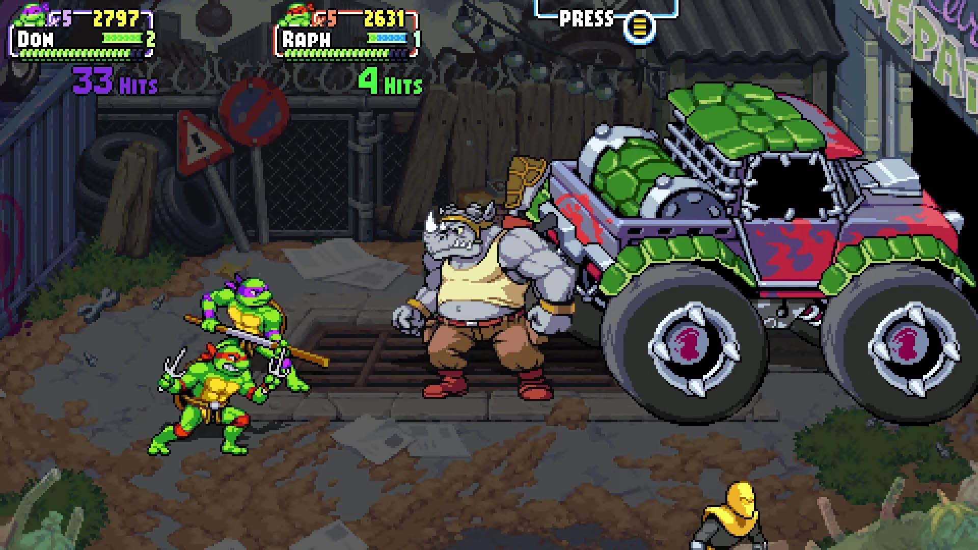 مبارزه رافائل و داناتلو با راک استدی در بازی TMNT: Shredder's Revenge