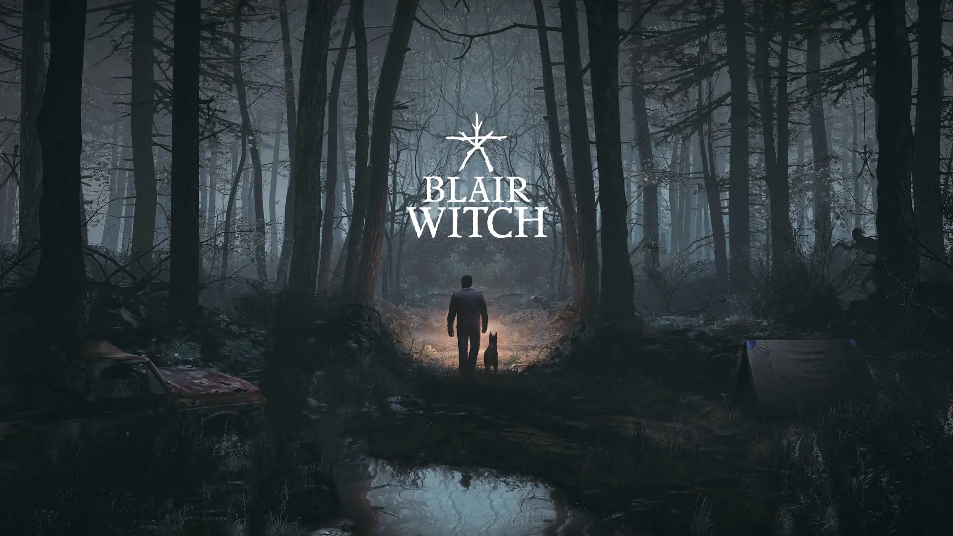 شخصیت بازی Blair Witch به همراه سگش در جنگل تاریک