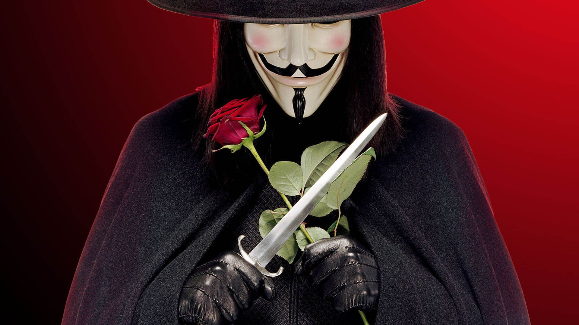 شخصیت وی و یک گل رز و یک خنجر در دستان او در فیلم v for vendetta