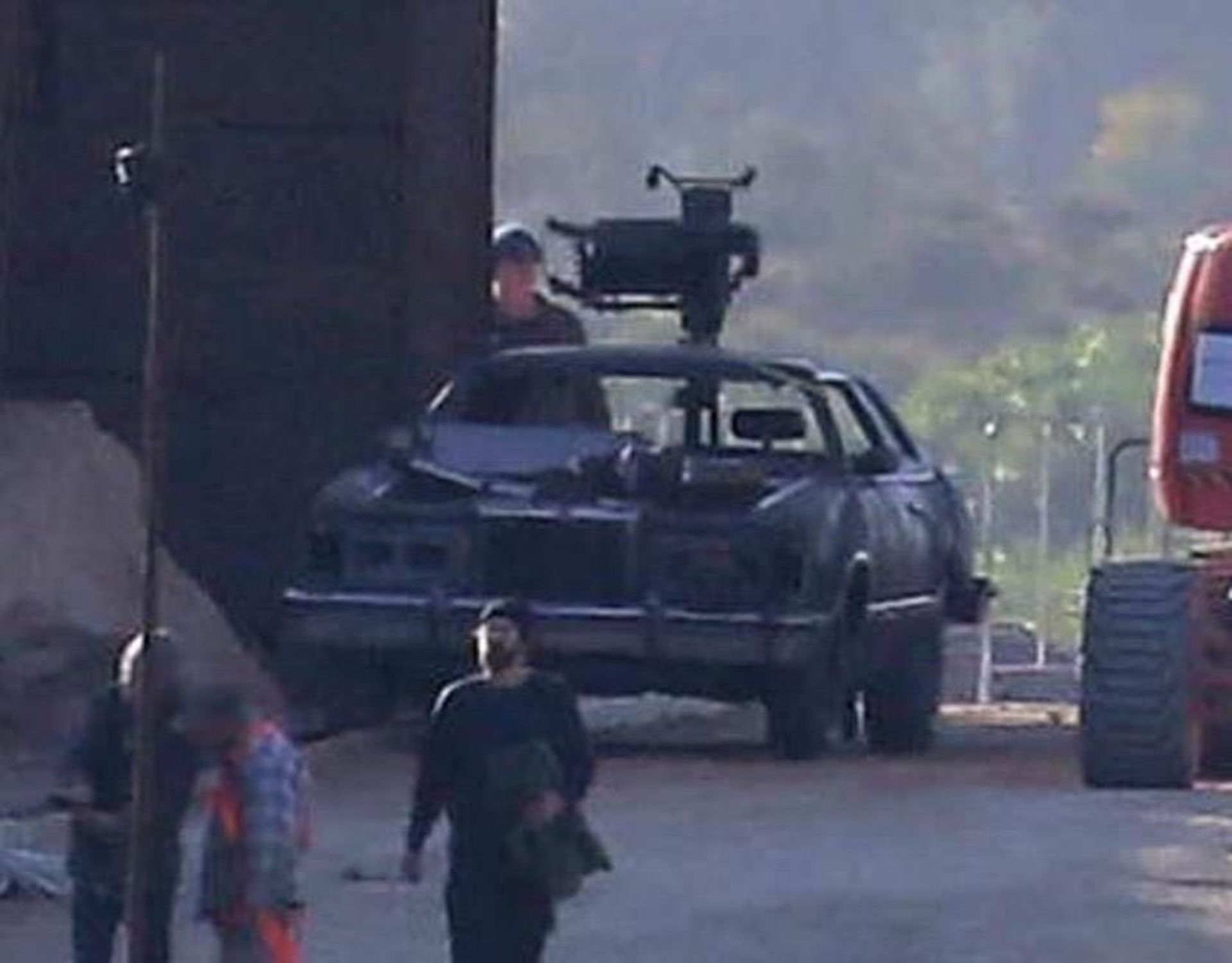 2022-6-furiosa-set-photos-feature-first-look-at-location-and-bike-riders-02