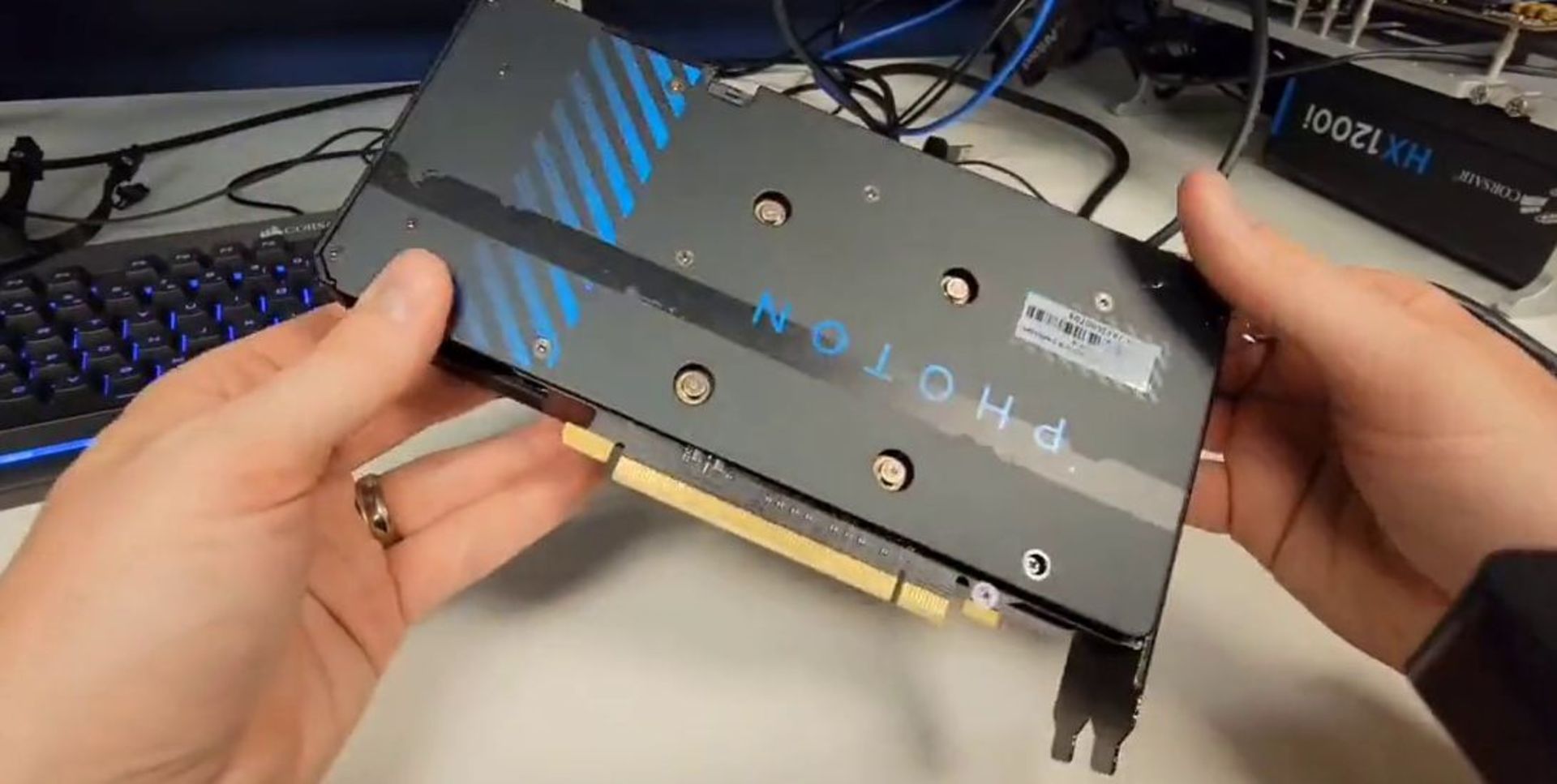 کارت گرافیک GUNNIR A380 Photon اینتل در آمریکا