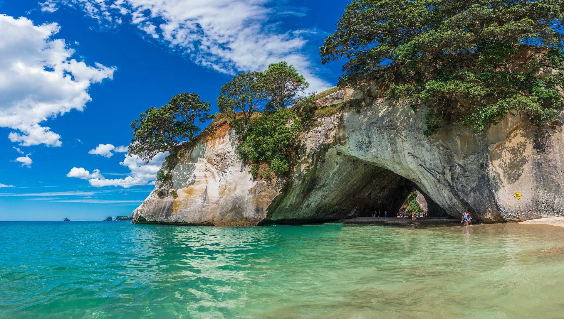 2022-7-cathedral-cove