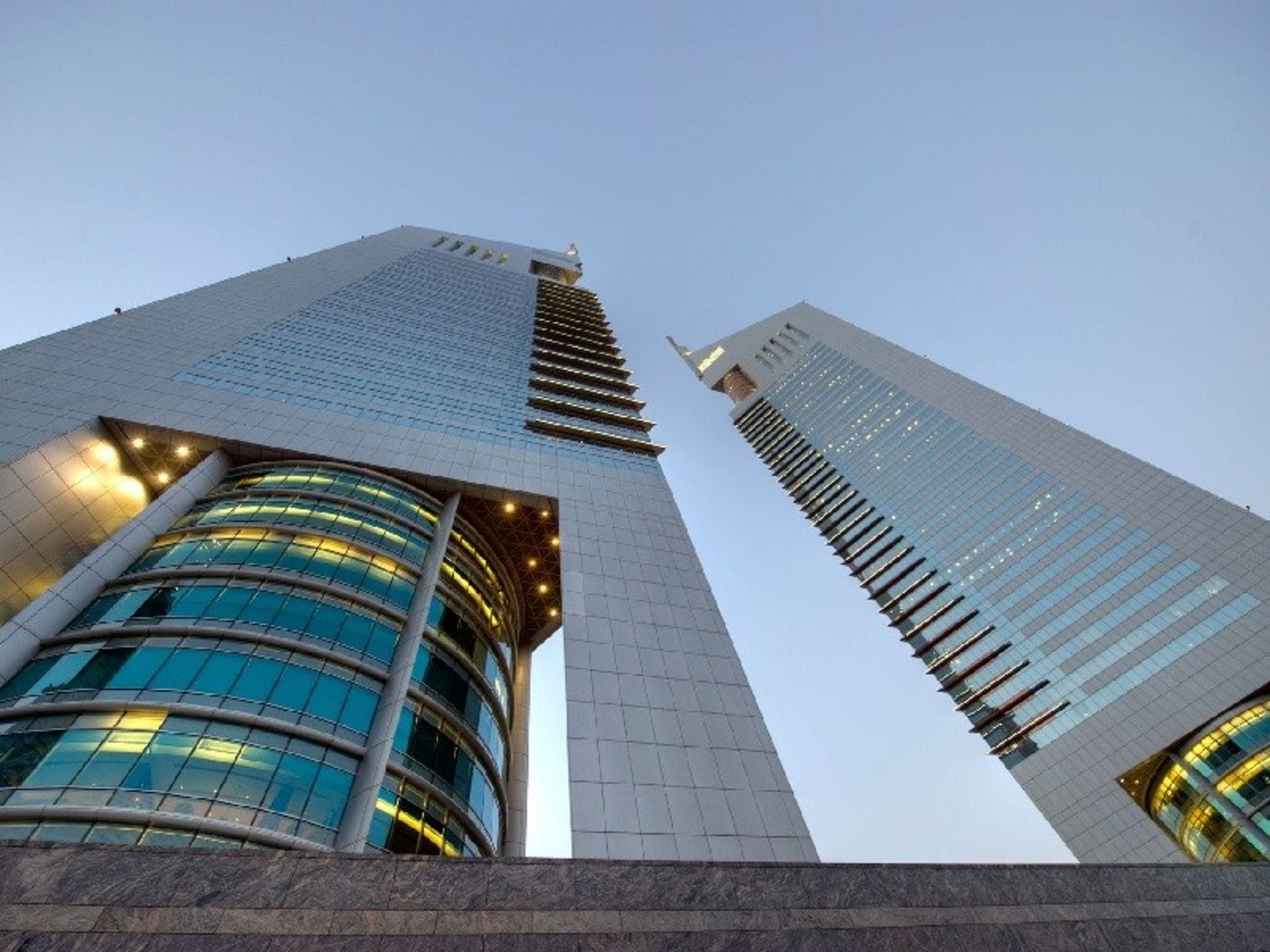 هتل جمیرا امارات تاورز 