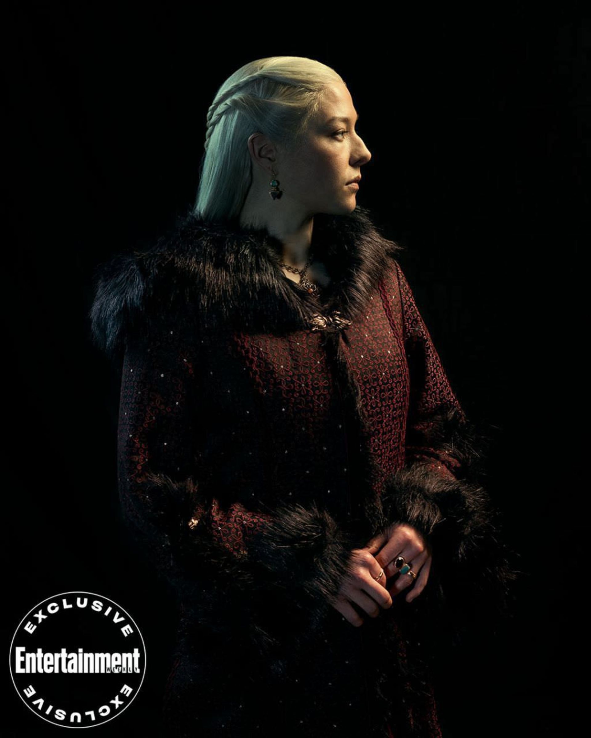 رینریا تارگرین در کاور EW سریال House of the Dragon