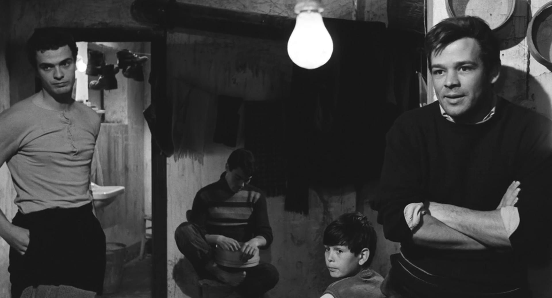 نمایی از فیلم روکو و برادرانش