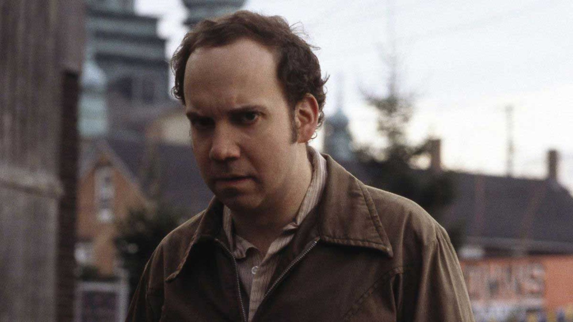 یک مرد نه چندان اجتماعی و عجیب در فیلم American Splendor، محصول سال ۲۰۰۳ میلادی