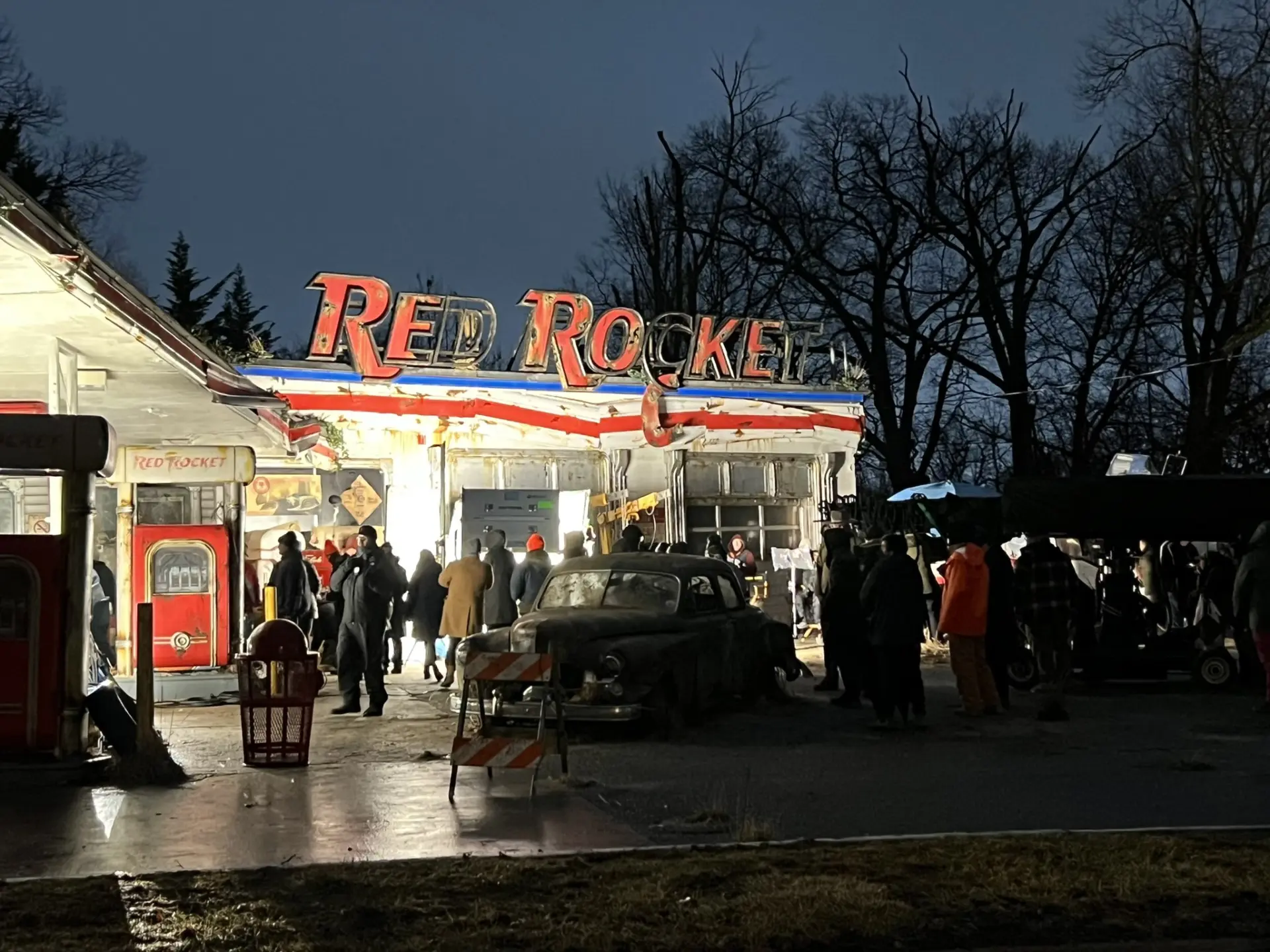 تصاویر ساخت ایستگاه Red Rocket در پشت‌صحنه سریال Fallout شبکه‌ی آمازون 