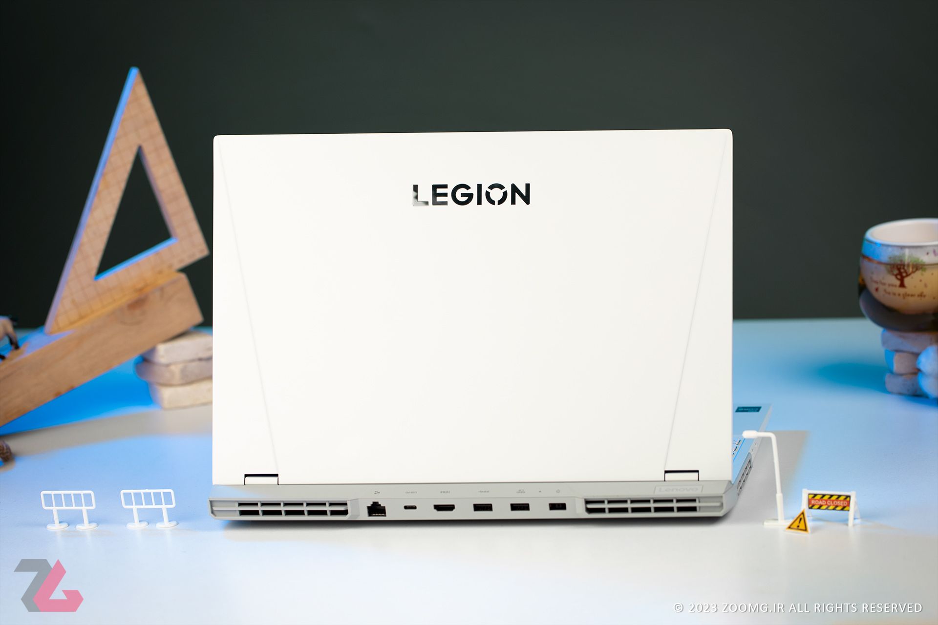 2023-1-lenovo-legion-5-pro-h-back