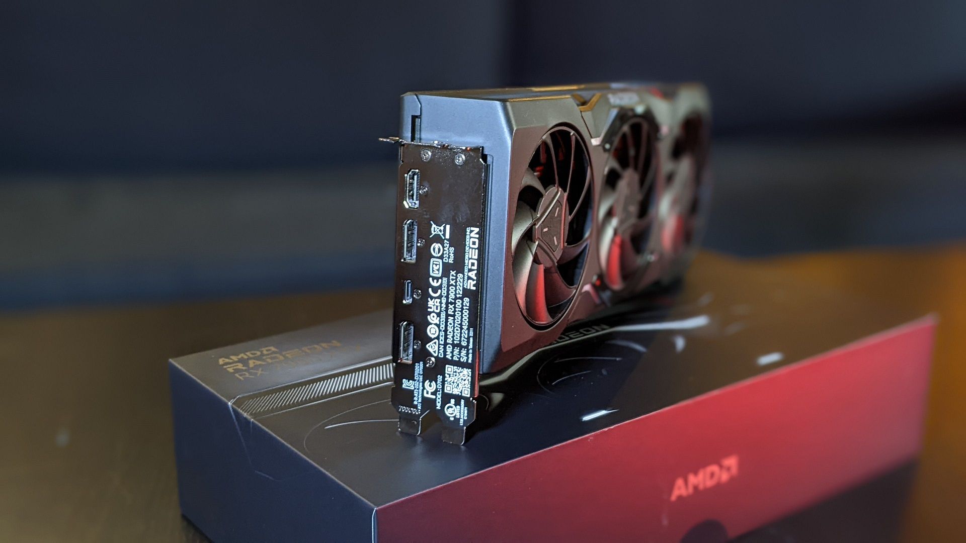 کارت گرافیک رفرنس AMD Radeon RX 7900 