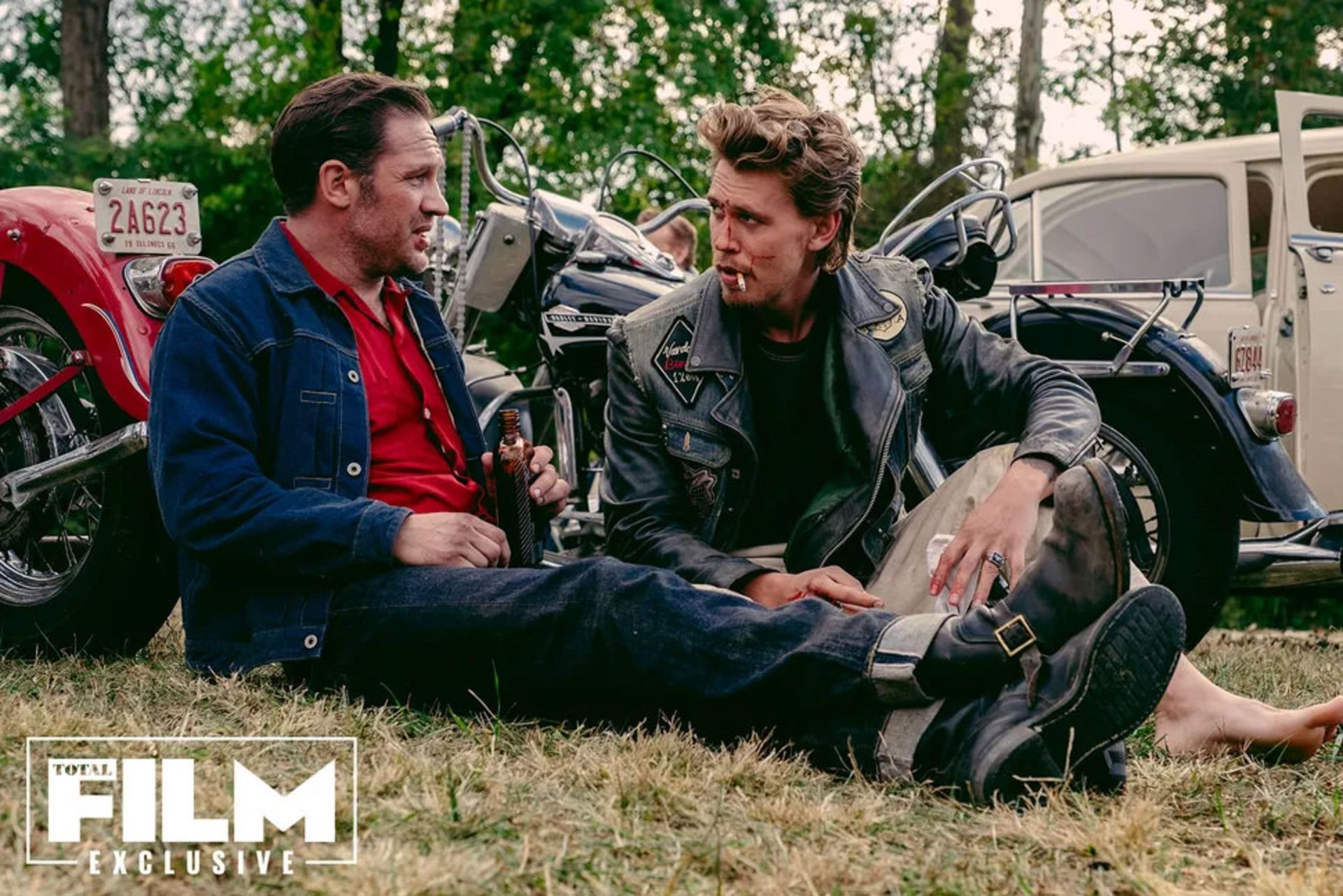 مصاحبت تام هاردی و آستین باتلر در فیلم The Bikeriders