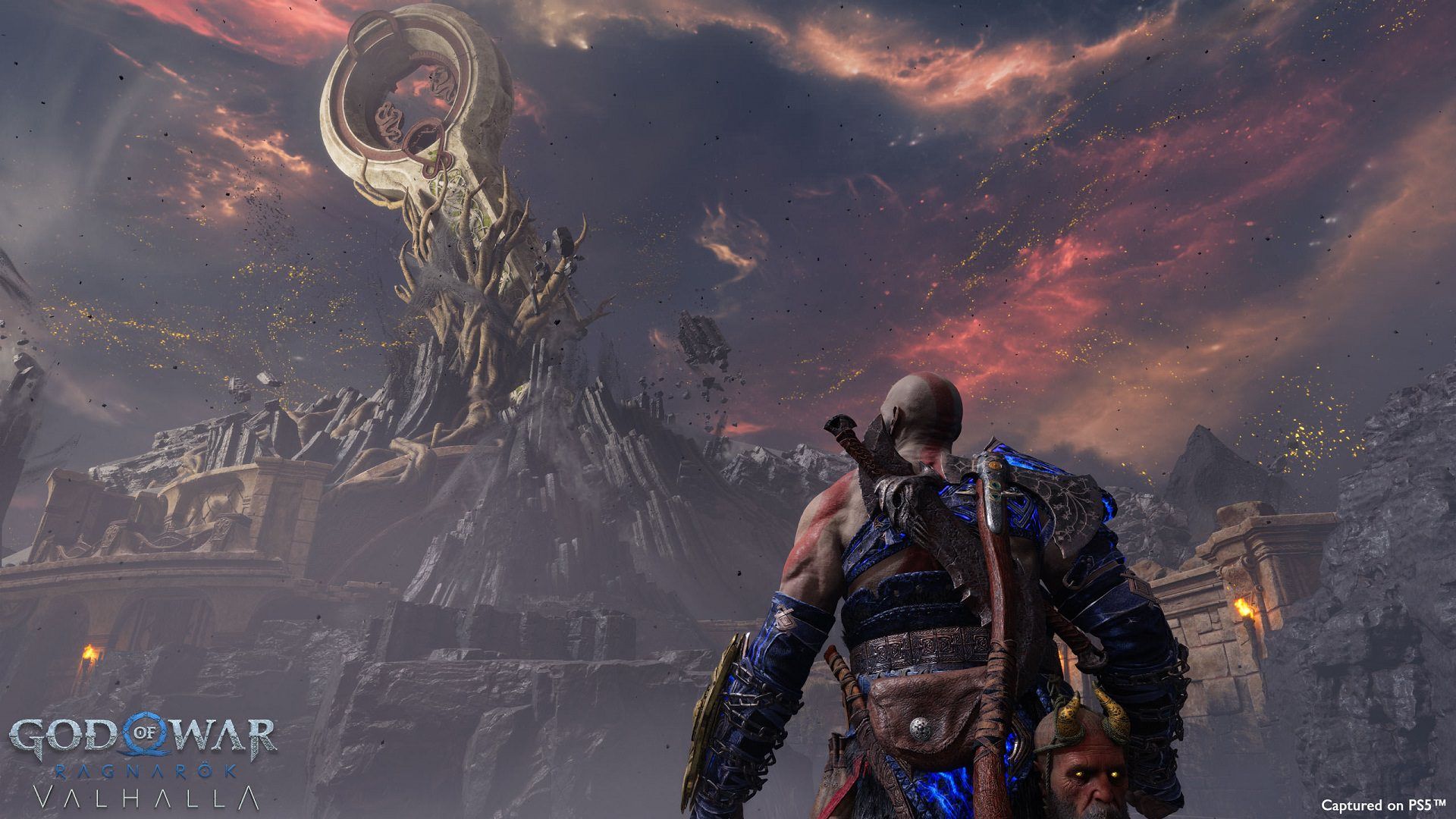 کریتوس در برابر چشم‌انداز دیدنی یک کوهستان در God of War Ragnarok: Valhalla