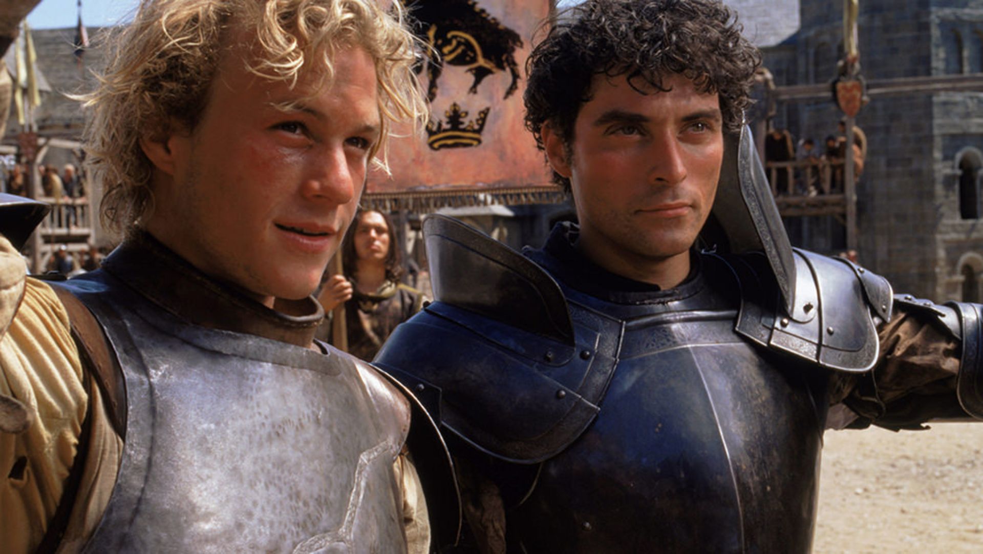 هیث لجر و روفوس سیول در فیلم A Knight's Tale