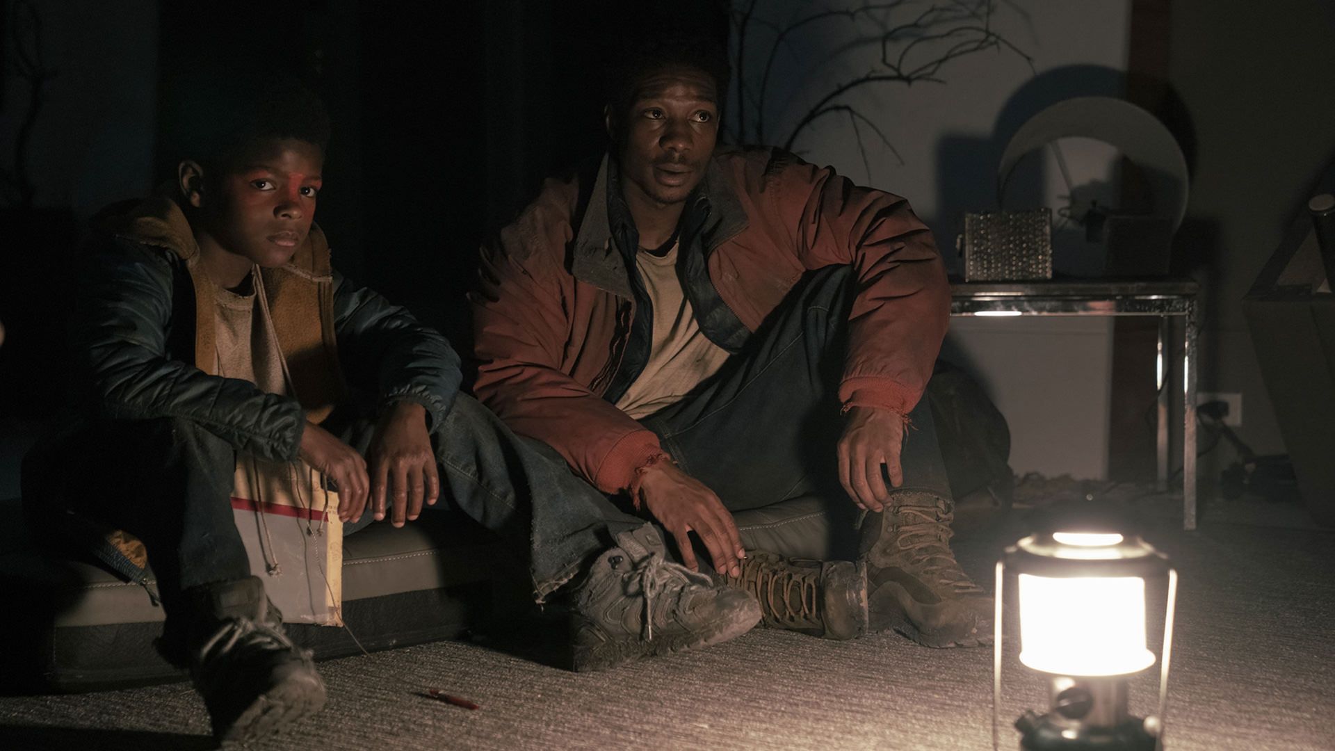 هنری و سم با جوئل و الی آشنا می‌شوند  سریال The last of us