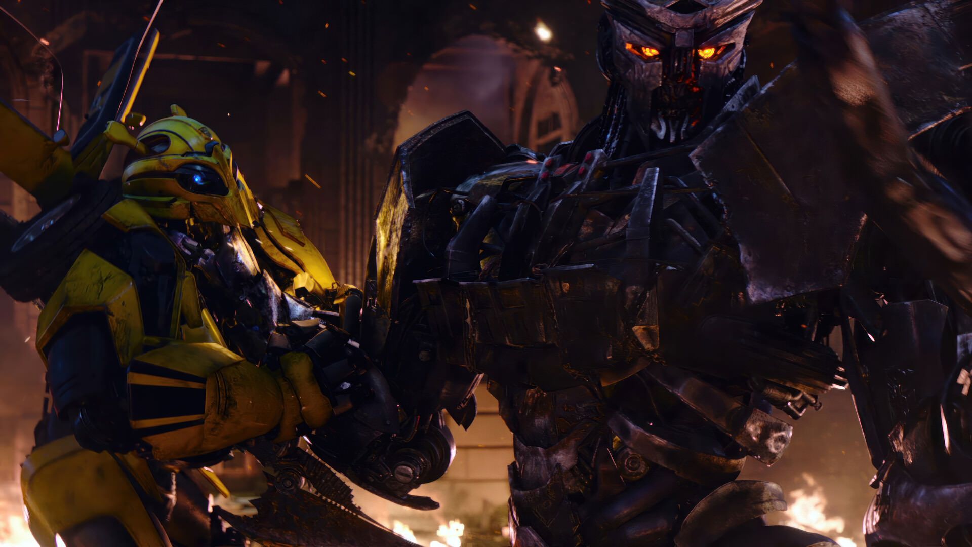 گرفتار شدن بامبلی بی در دستان اسکورج در فیلم Transformers: Rise of the Beasts