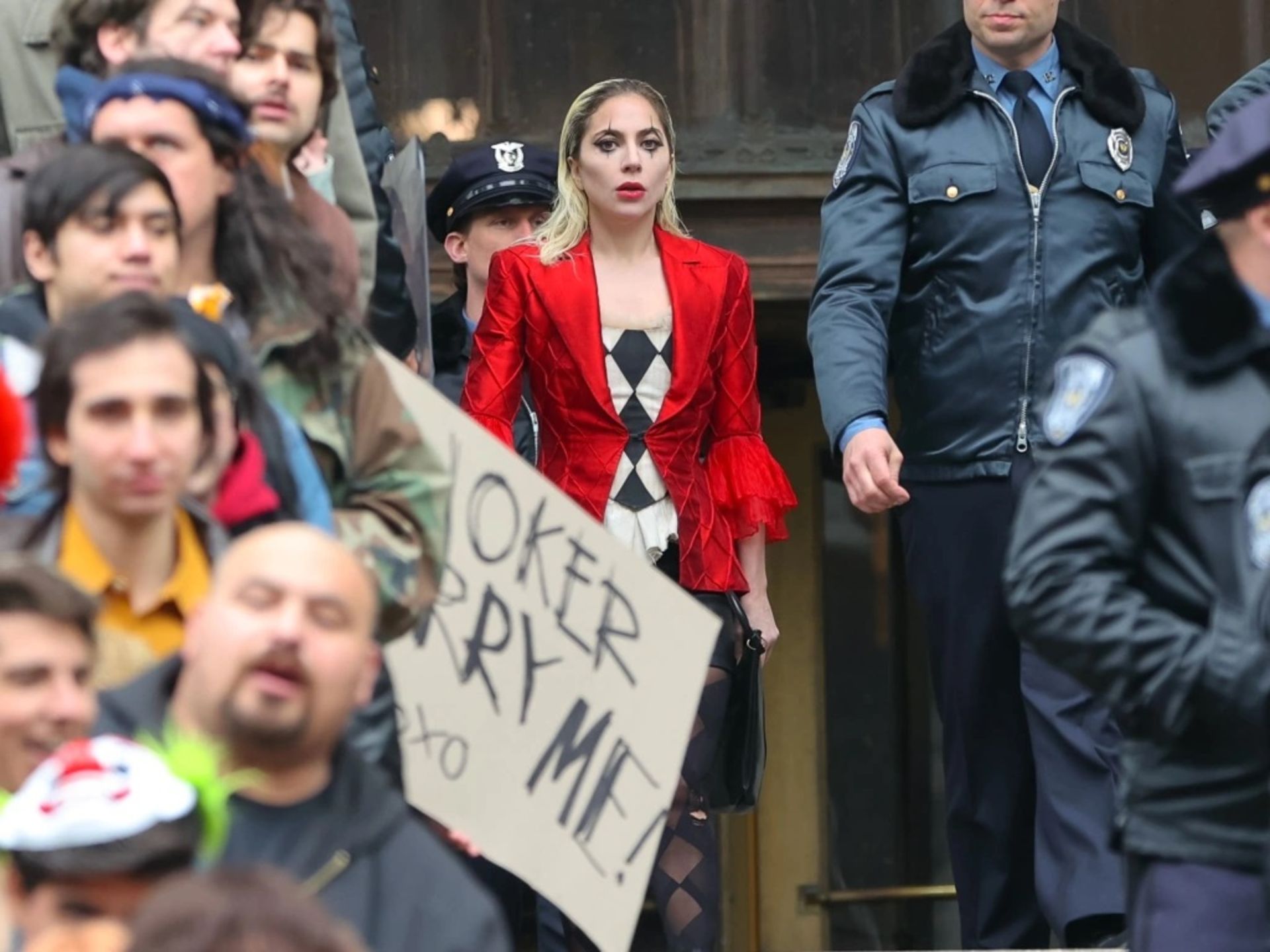 لباس هارلی کوئین لیدی گاگا در فیلم  Joker 2