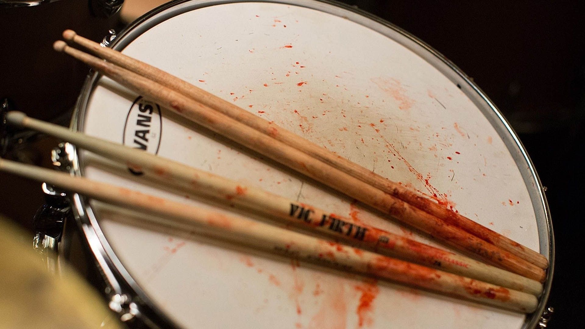 قطرات خون شخصیت اندرو روی درام در فیلم سینمایی whiplash