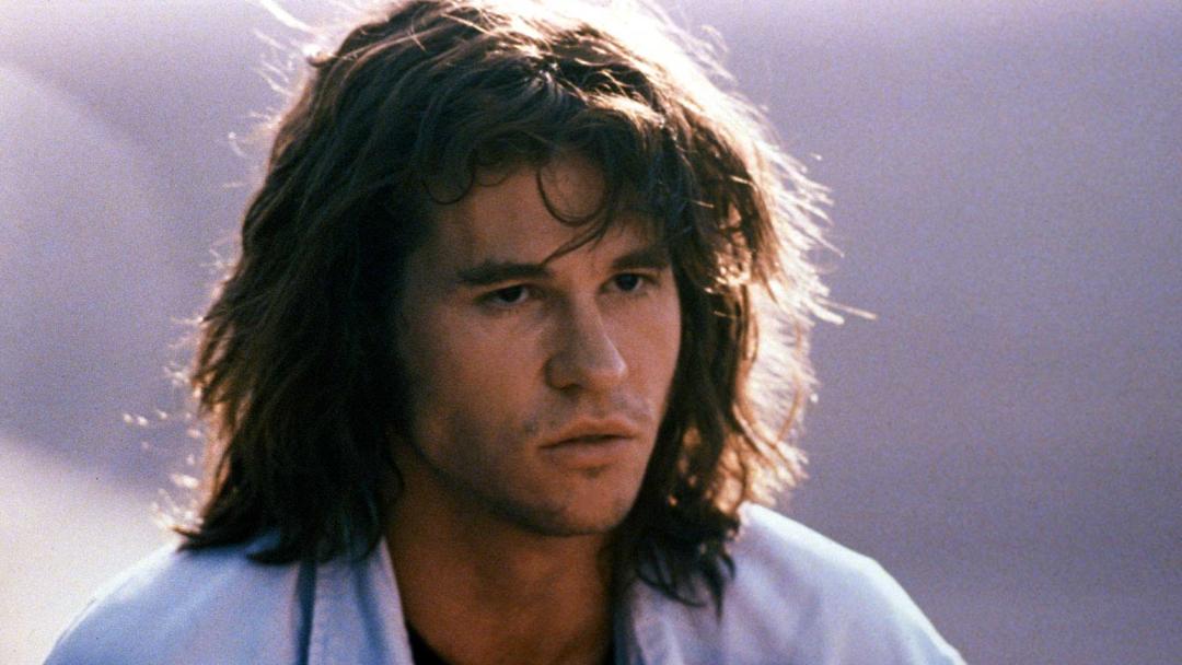 پسر با مو بلند در فیلم The Doors، محصول سال ۱۹۹۱ میلادی