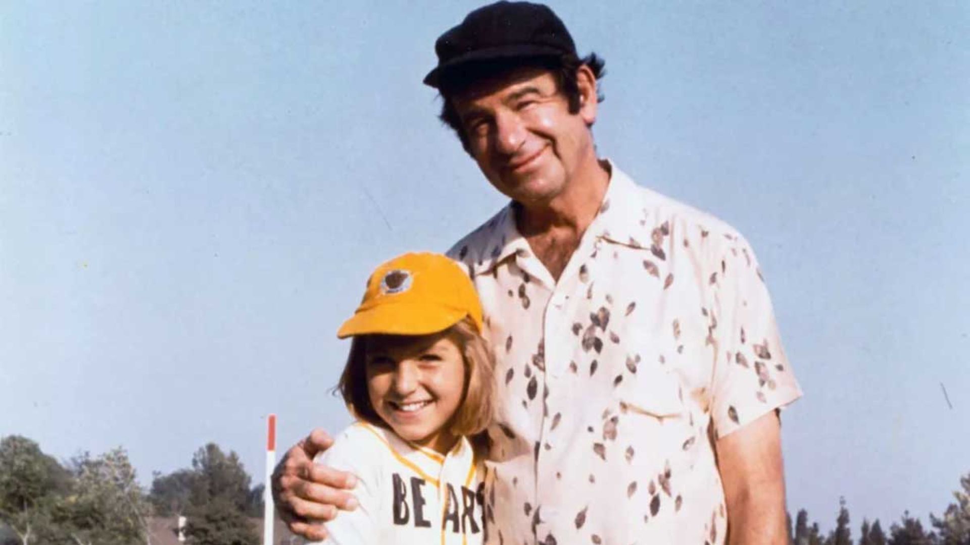 دختر بااستعداد در ورزش بیسبال در فیلم ورزشی The Bad News Bears، محصول سال ۱۹۷۶ میلادی