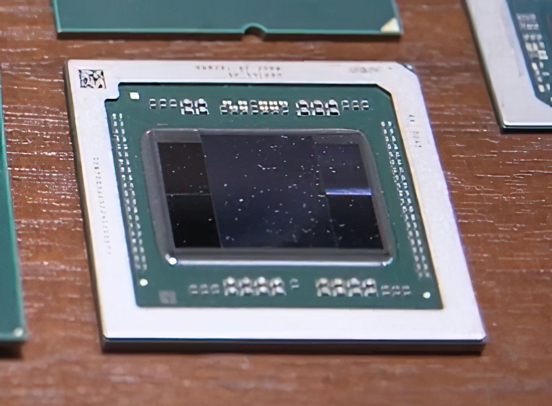 2023-6-amd-navi-32
