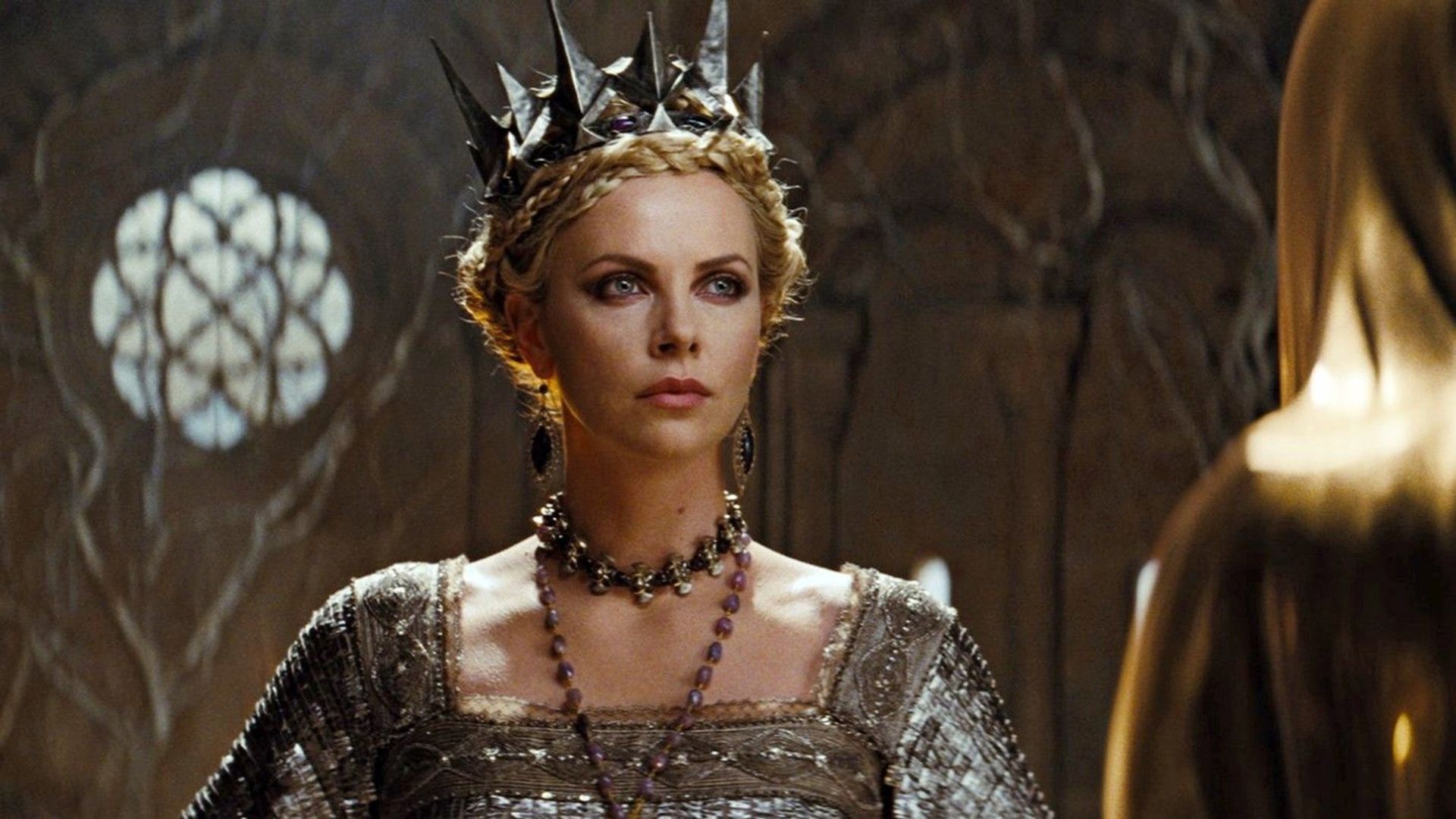 2023-6-snow-white-and-the-huntsman-charlize-theron