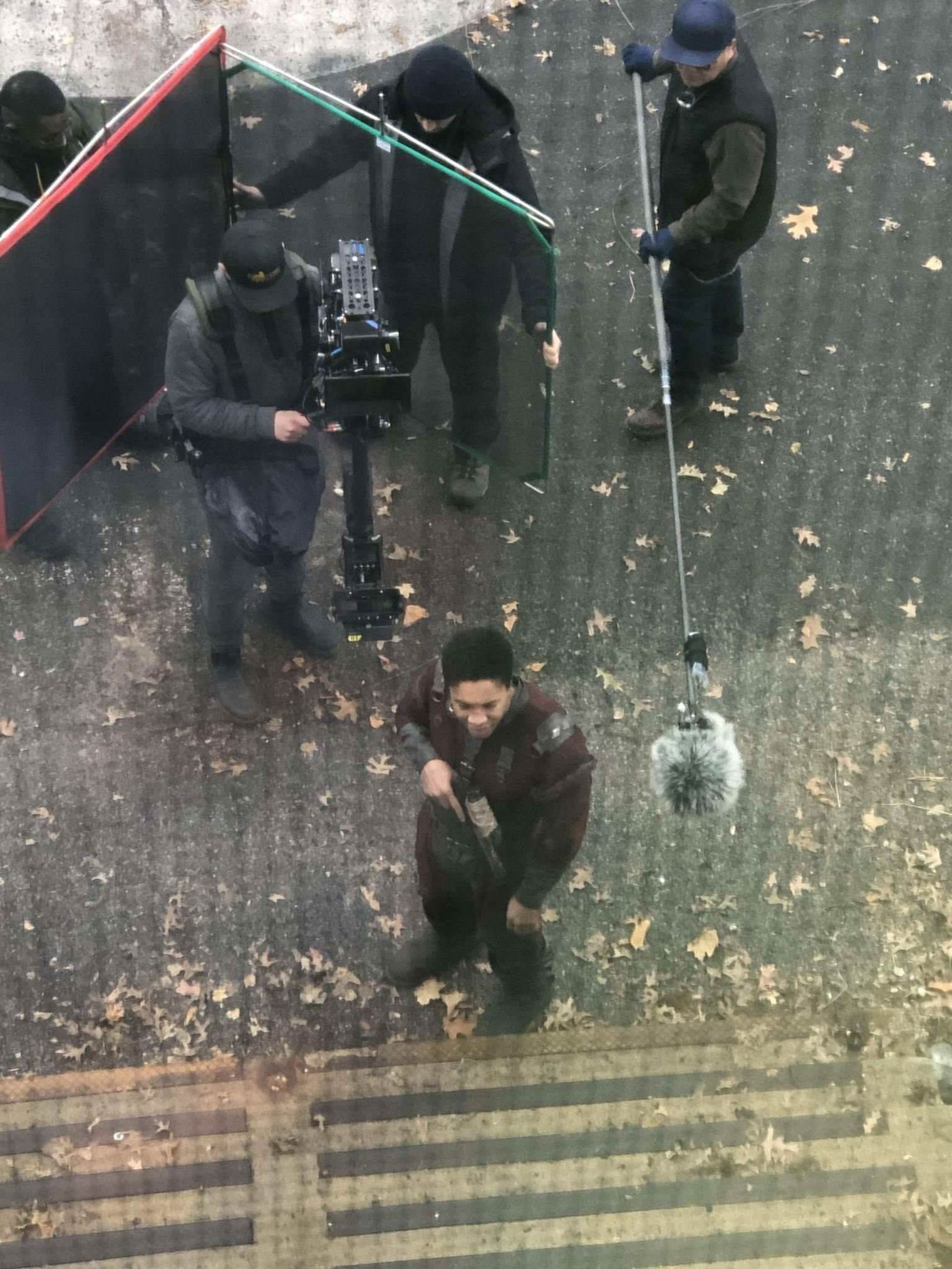 2023-7-set-photos-from-the-upcoming-amazon-prime-fallout-tv-series-04