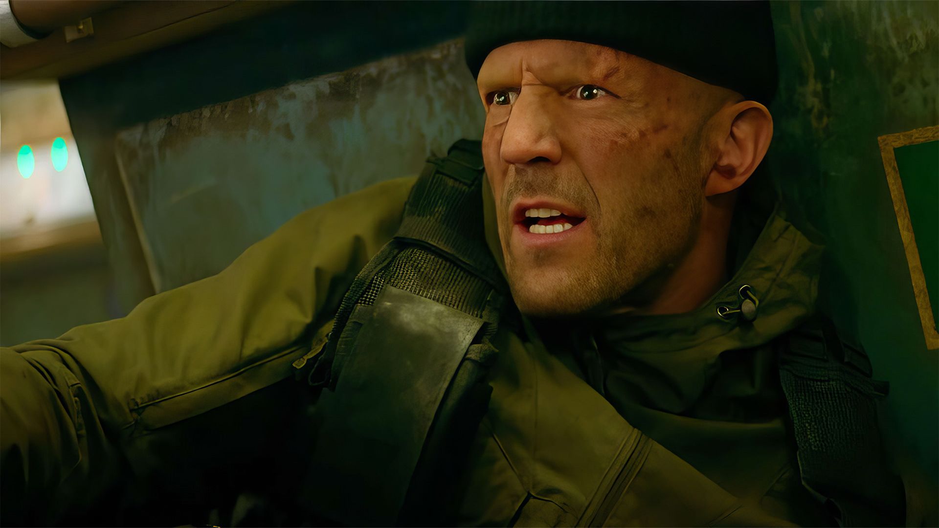 تلاش جیسون استاتهام برای بقا در فیلم Expendables 4