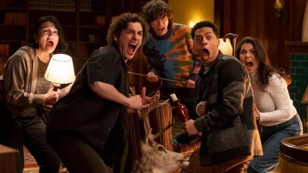 پنج نوجوان در حال فریاد زدن در سریال Goosebumps