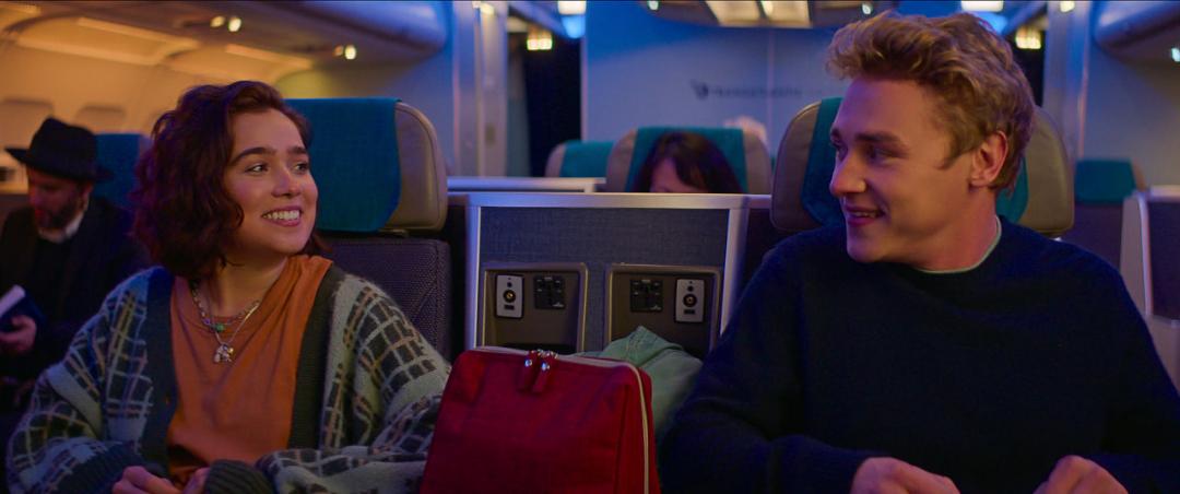2023-9-love-at-first-sight-movie-haley-lu-richardson-and-ben-hardy-on-plane