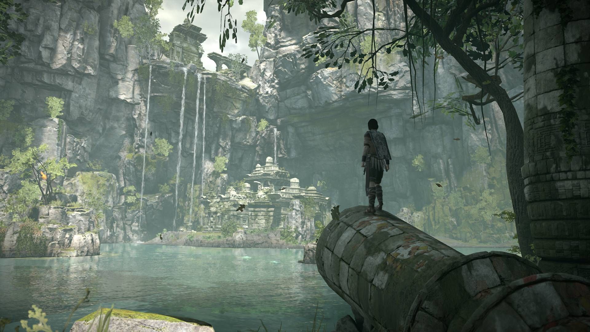 معبدی در کنار دریاچه در بازی shadow of the colossus