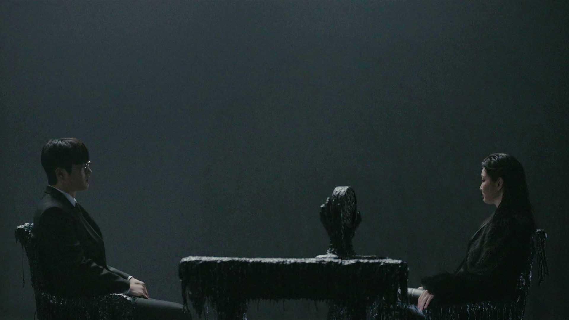 چویی یی-جه و شخصیت مرگ مقابل هم در سریال Death's Game